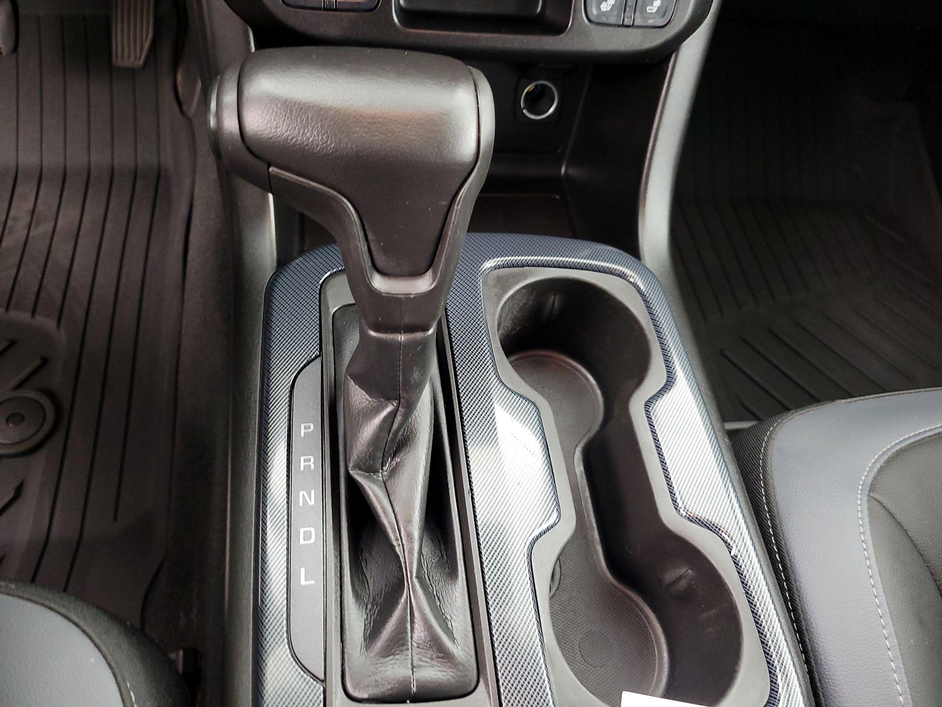 Thumbnail: 2021 Chevrolet Colorado - 17