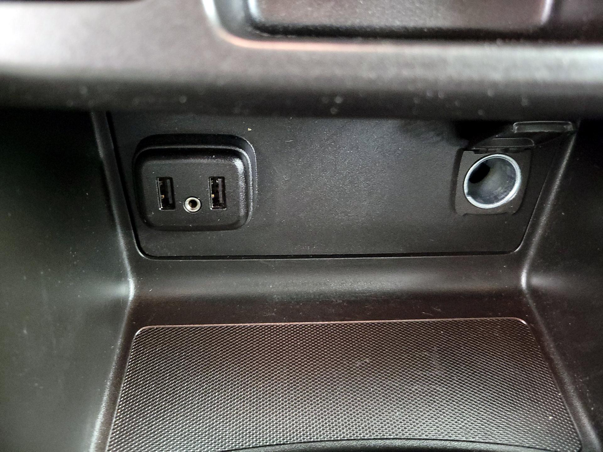 Thumbnail: 2021 Chevrolet Colorado - 18