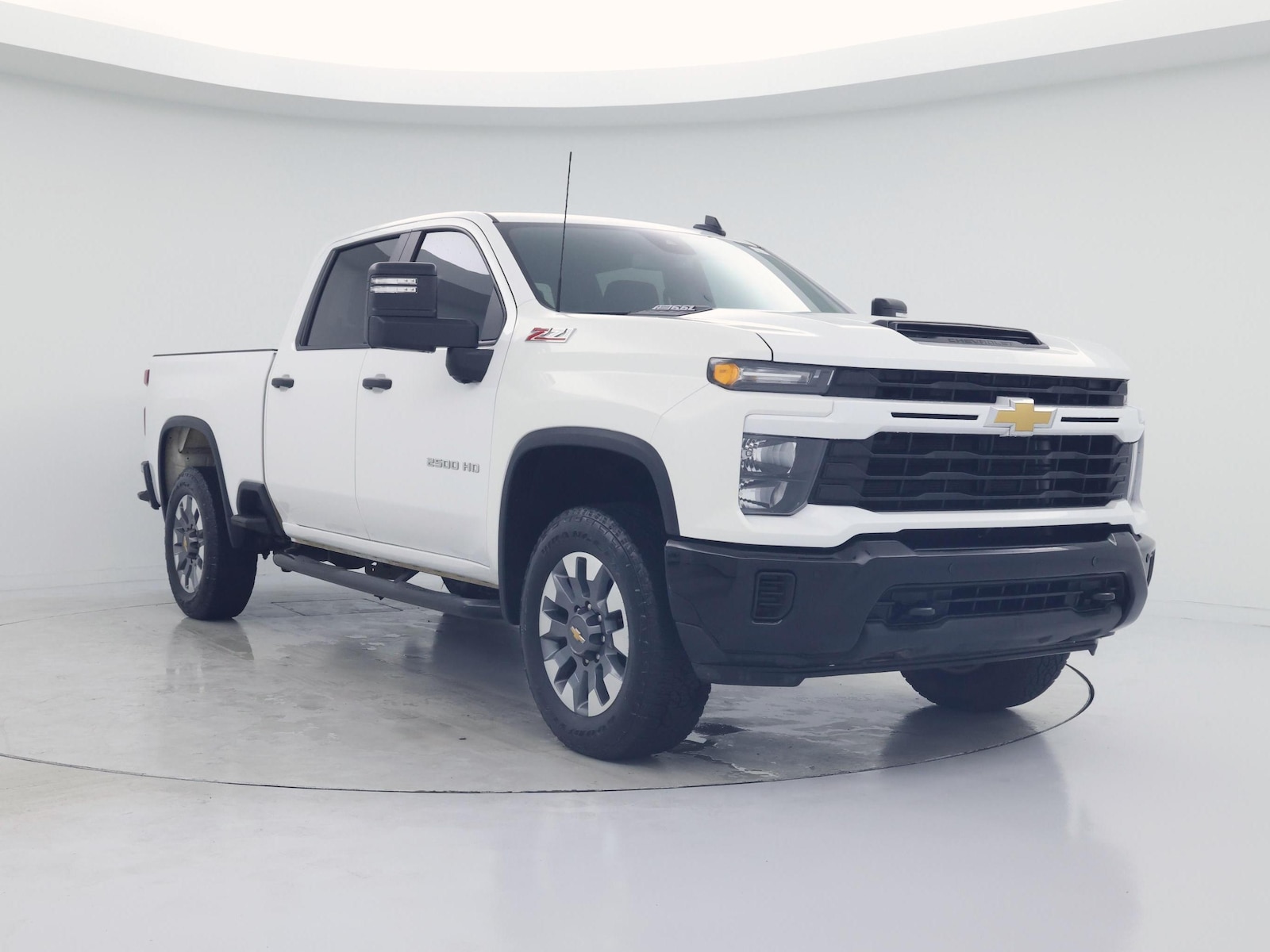 2025 Chevrolet Silverado 2500HD Custom - Photo 2