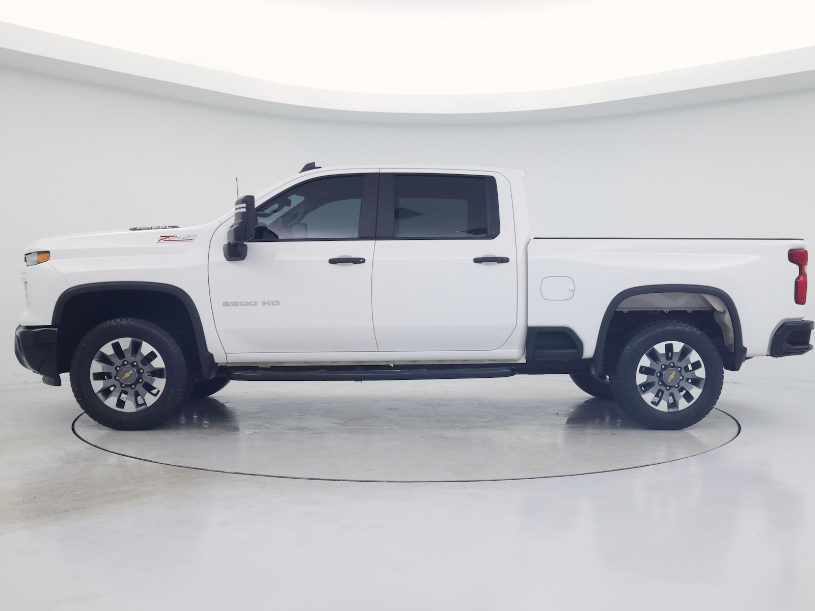 2025 Chevrolet Silverado 2500HD Custom - Photo 4