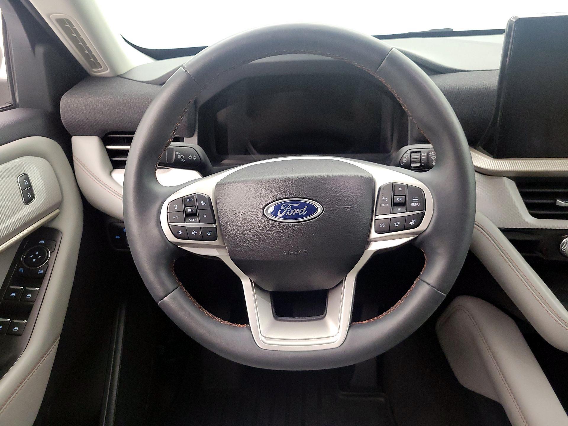 Thumbnail: 2025 Ford Explorer - 10