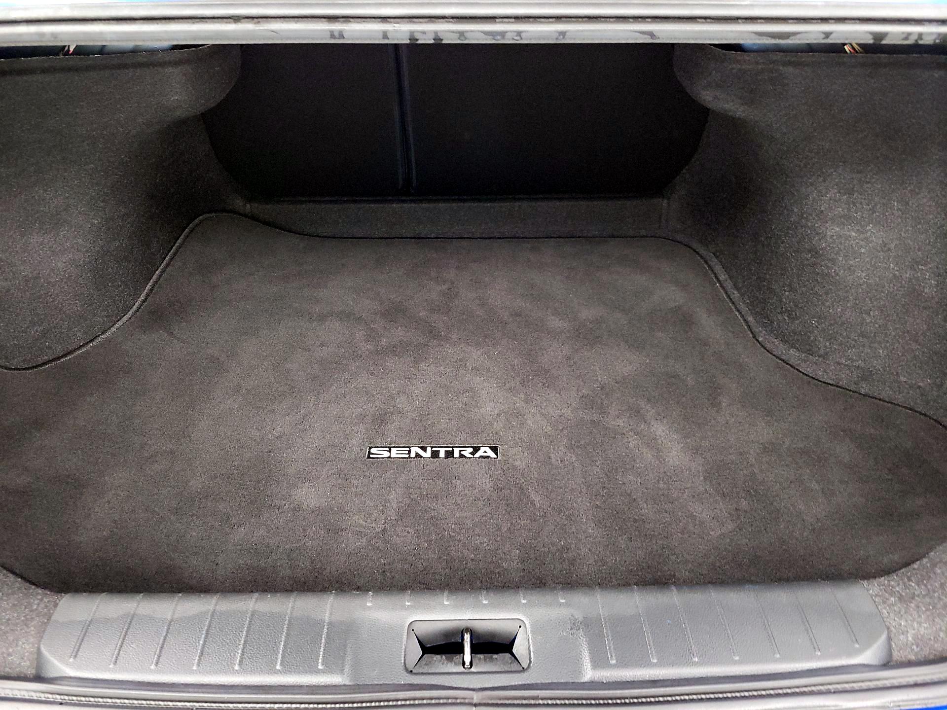 Thumbnail: 2020 Nissan Sentra - 20