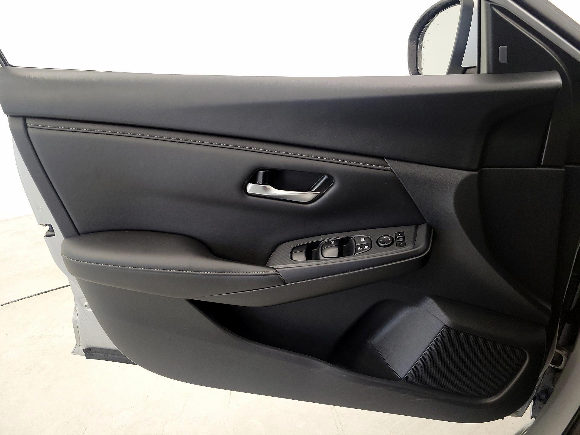 Thumbnail: 2023 Nissan Sentra - 12