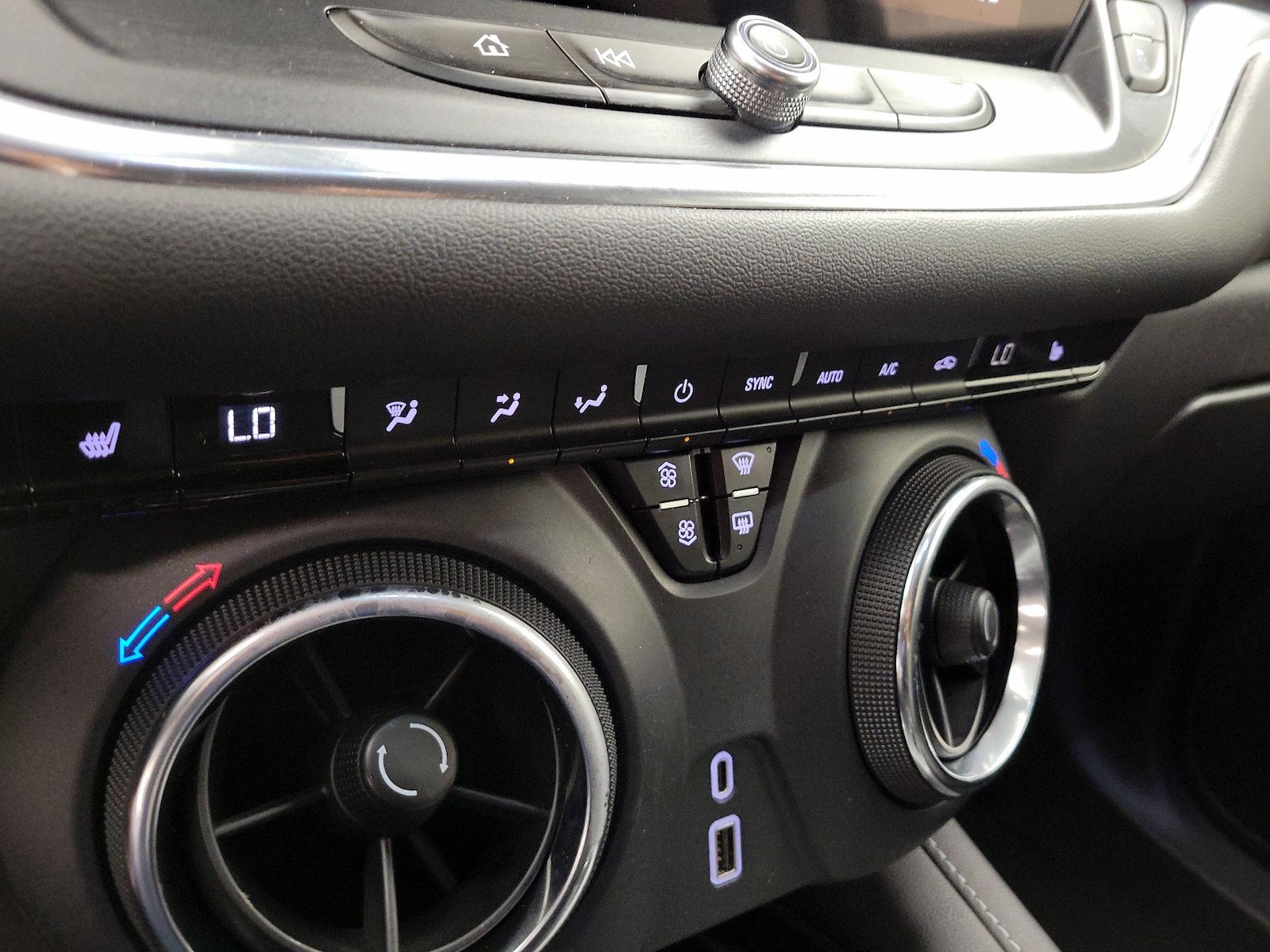 2023 Chevrolet Blazer 2LT - Photo 17