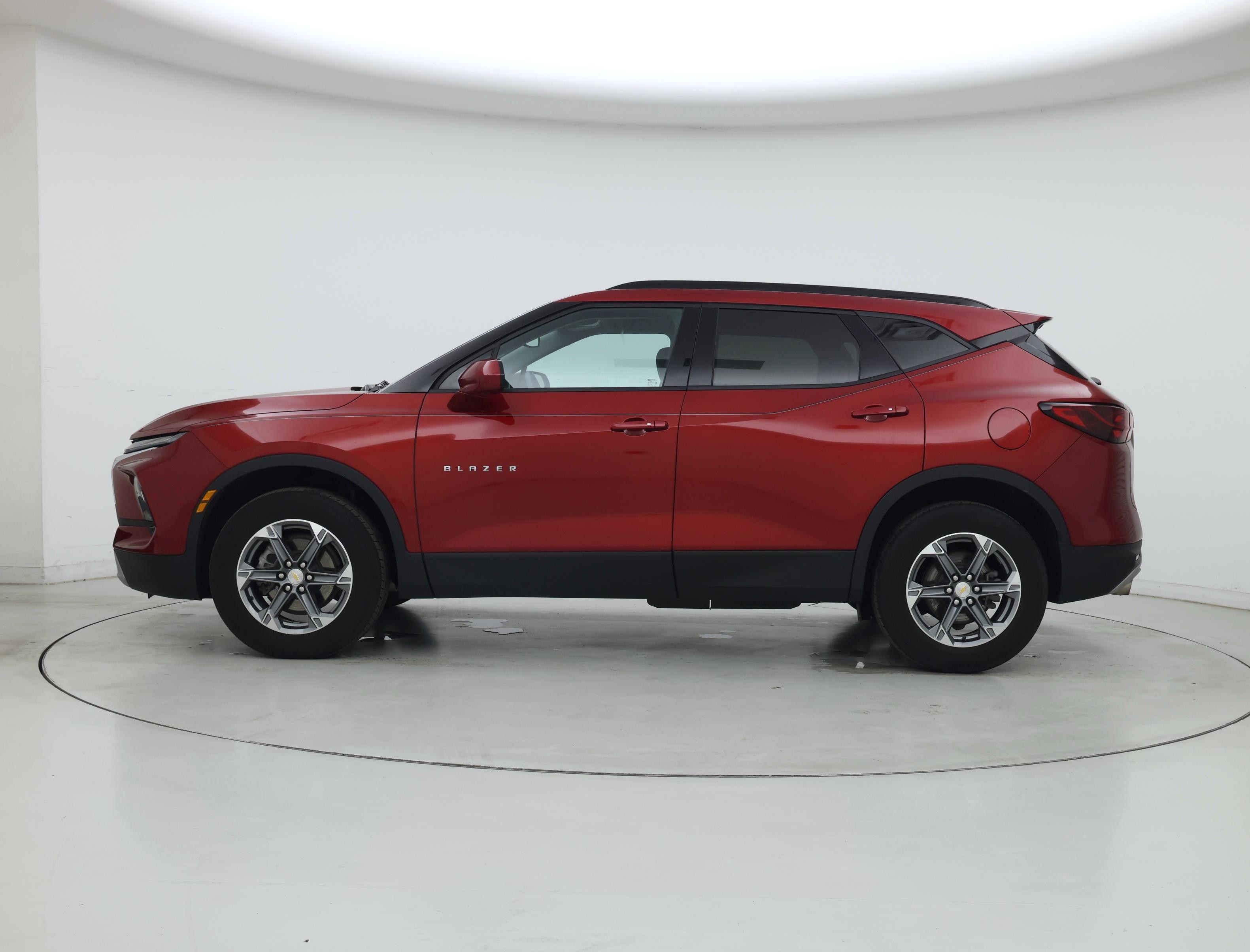 Thumbnail: 2023 Chevrolet Blazer - 3