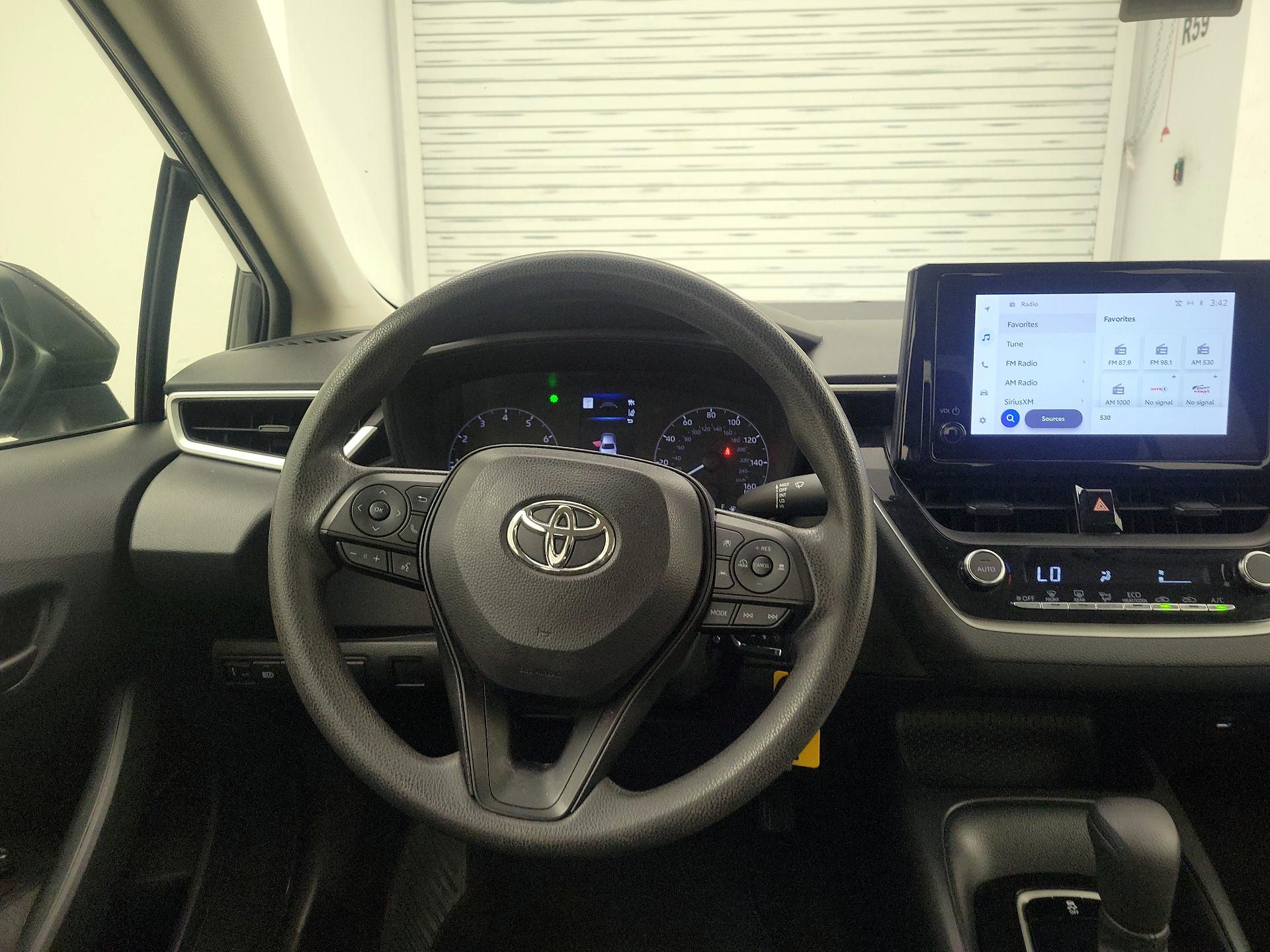 Thumbnail: 2023 Toyota Corolla - 10