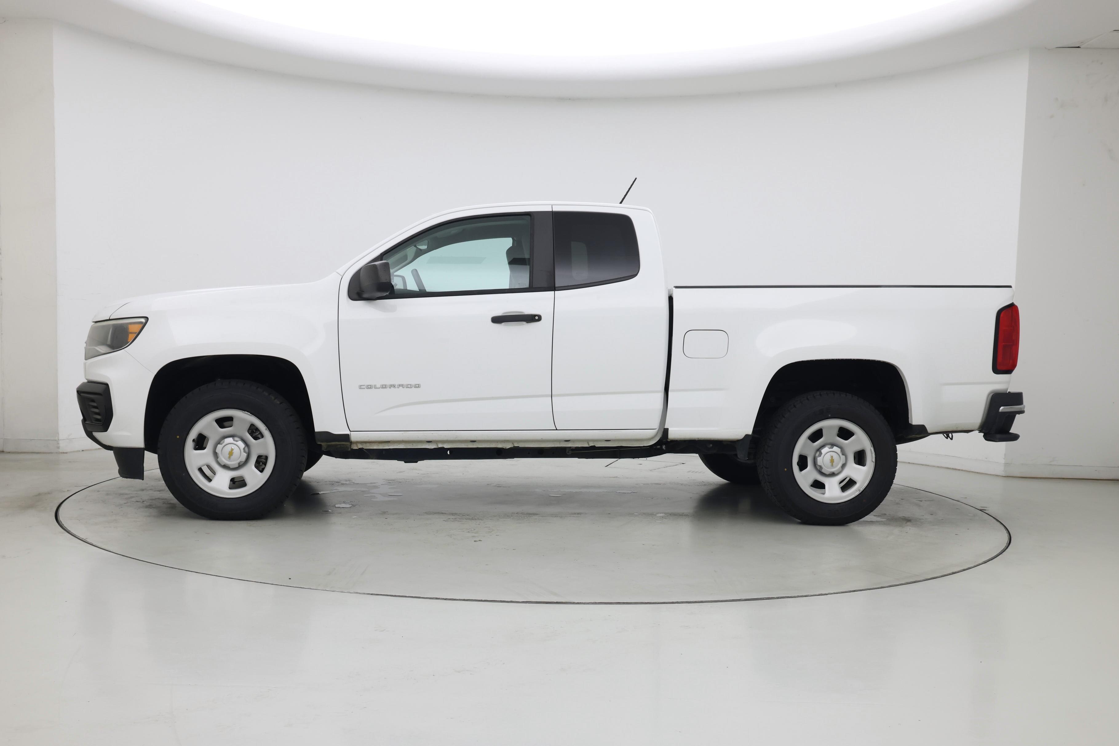 Thumbnail: 2021 Chevrolet Colorado - 3