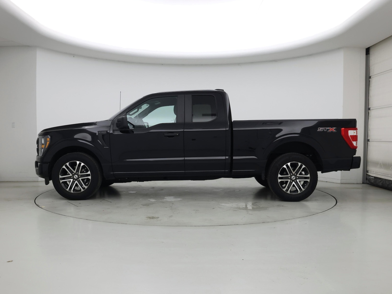 2023 Ford F-150 XL - Photo 4