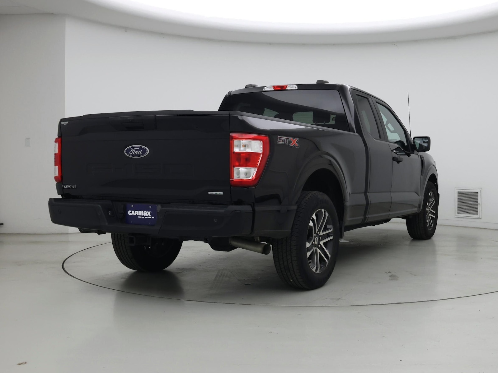 2023 Ford F-150 XL - Photo 9