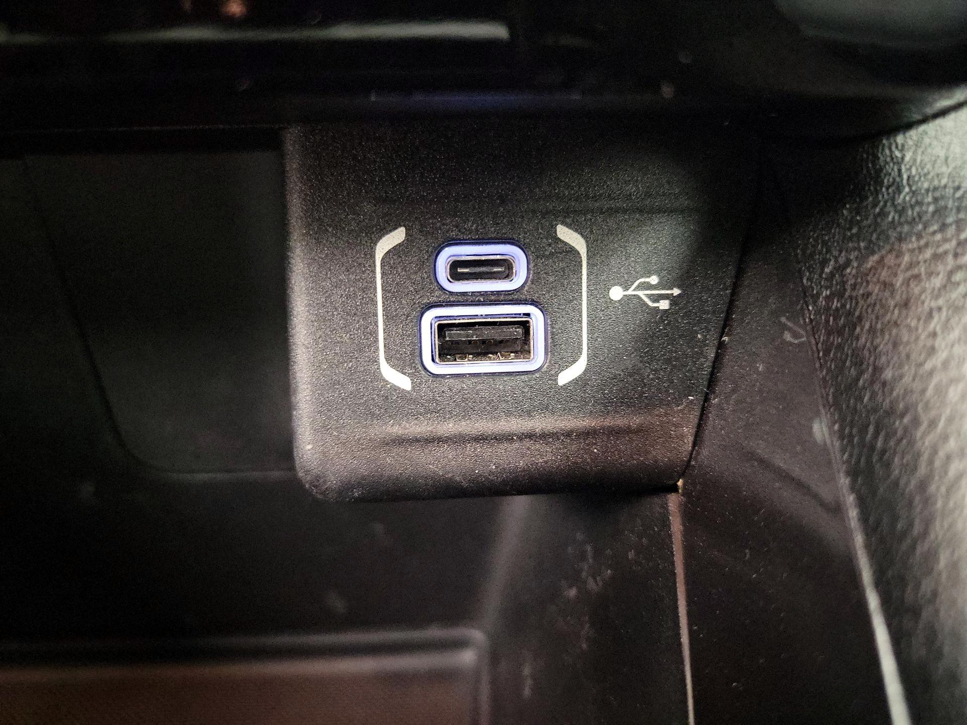 Thumbnail: 2022 Jeep Compass - 18