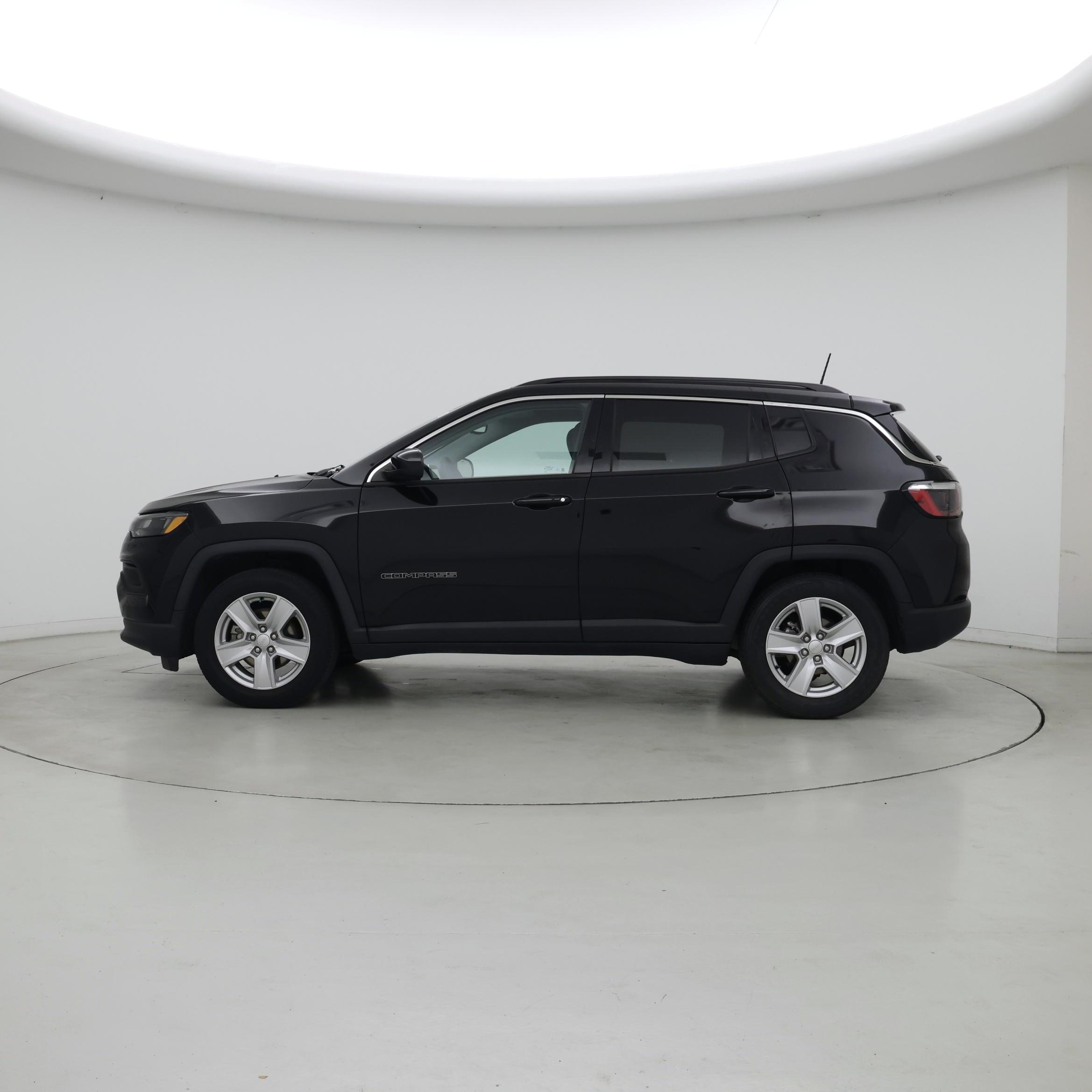 Thumbnail: 2022 Jeep Compass - 3