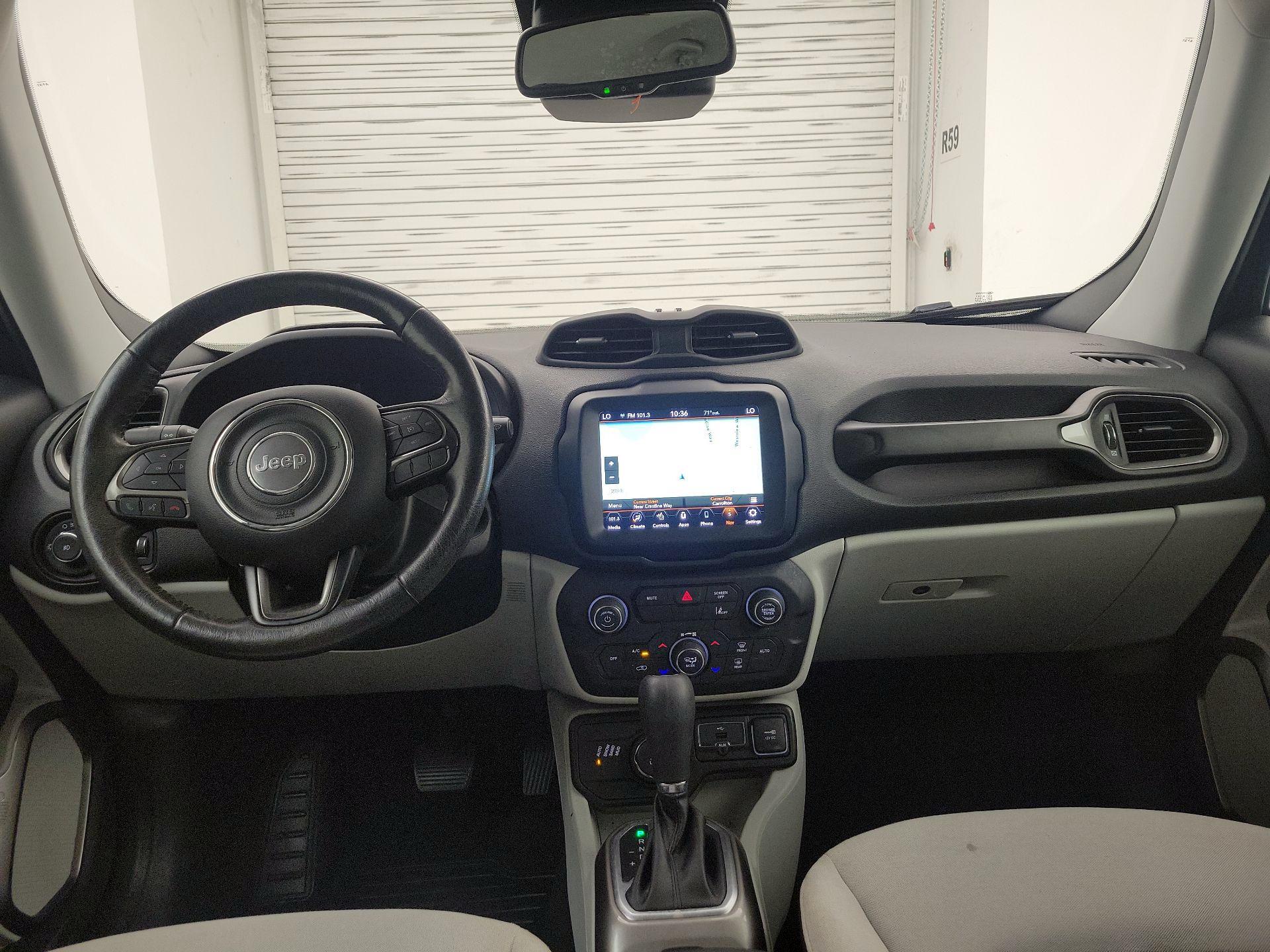 Thumbnail: 2022 Jeep Renegade - 9