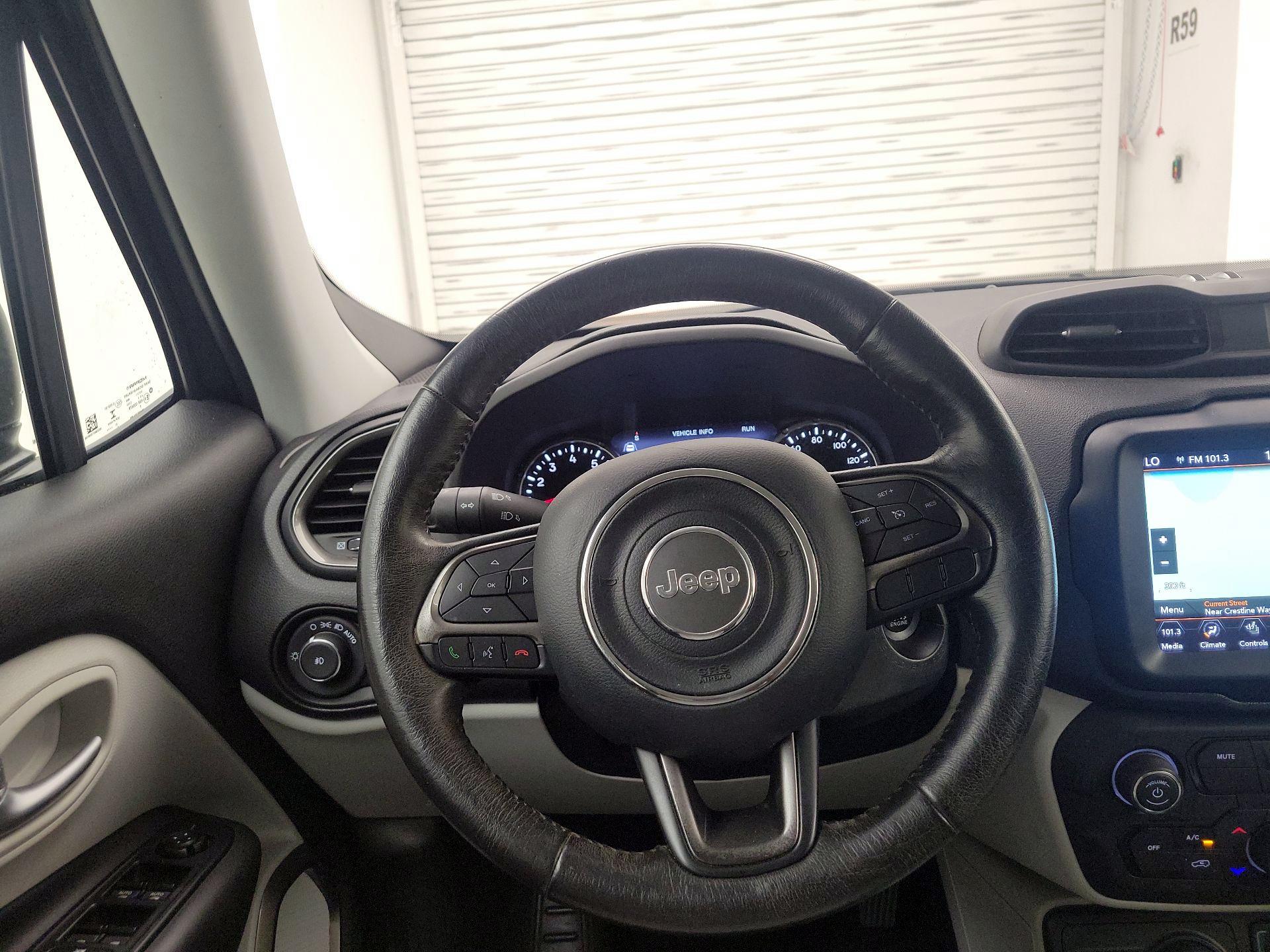 Thumbnail: 2022 Jeep Renegade - 10