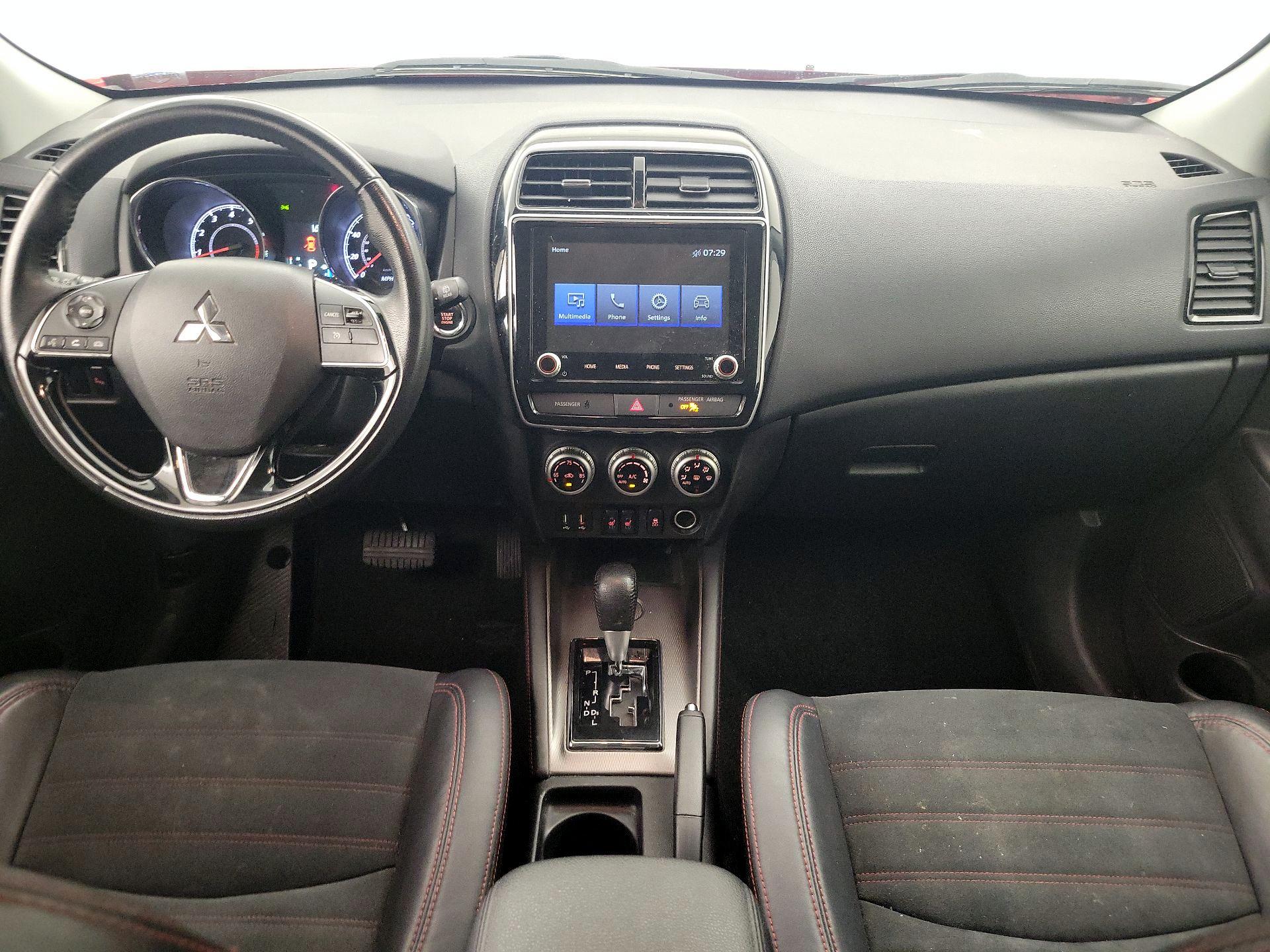 Thumbnail: 2022 Mitsubishi Outlander Sport - 9