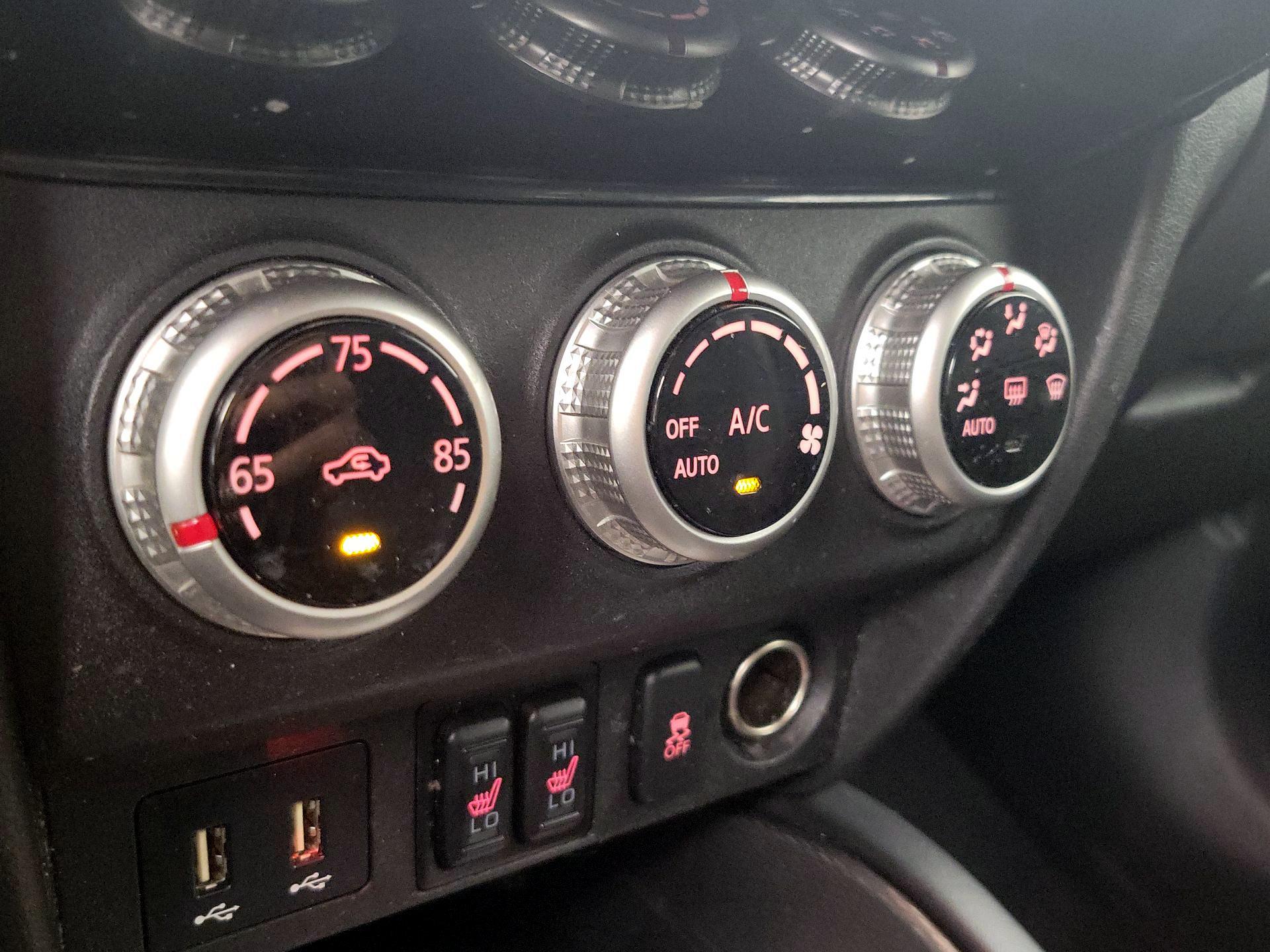Thumbnail: 2022 Mitsubishi Outlander Sport - 16