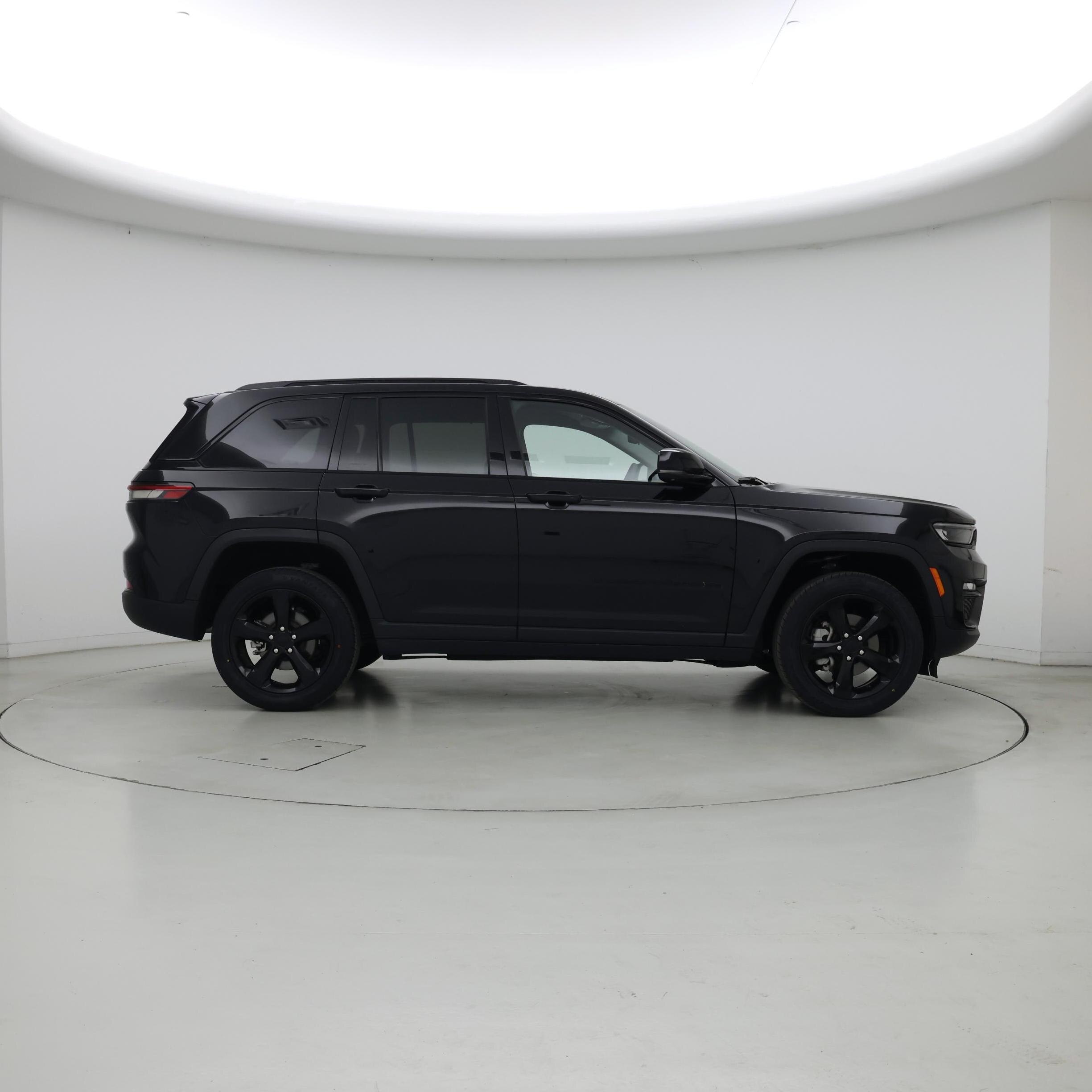 Thumbnail: 2023 Jeep Grand Cherokee - 7