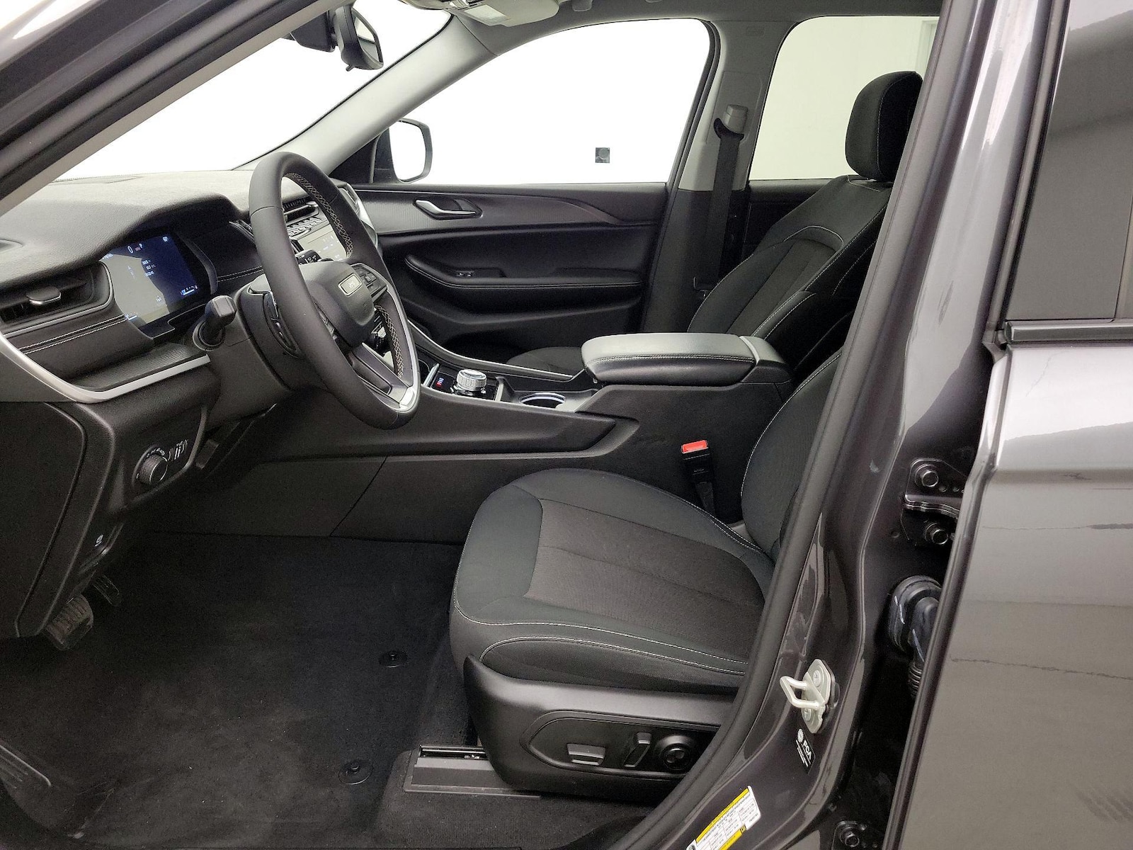 2023 Jeep Grand Cherokee L Laredo - Photo 12