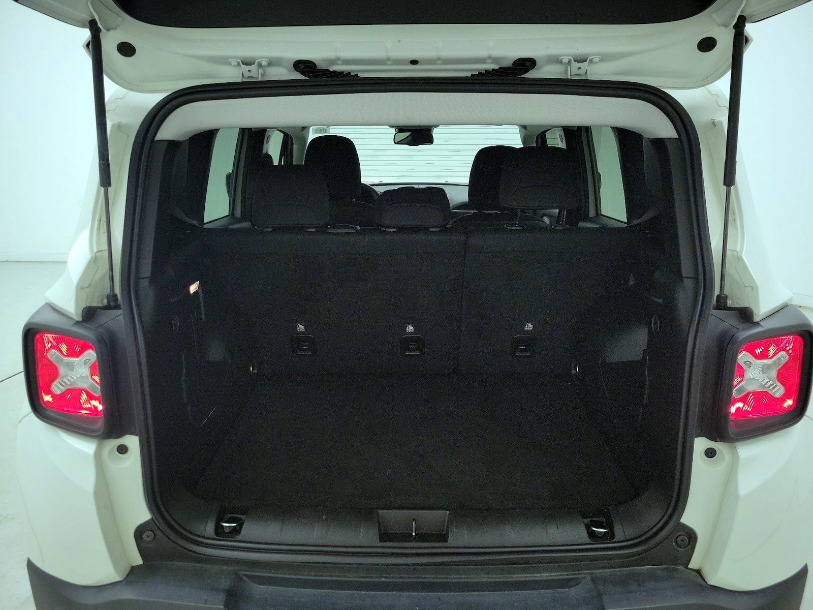 2023 Jeep Renegade Altitude - Photo 22