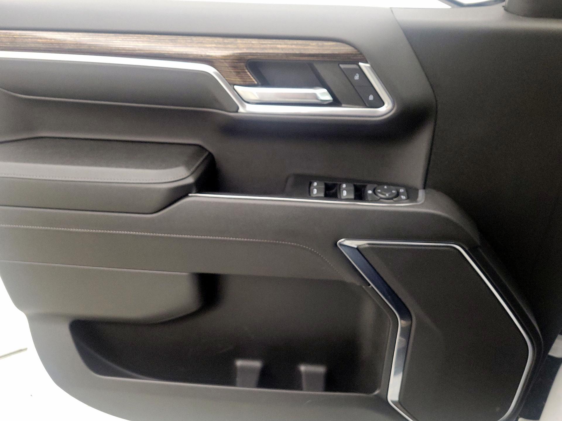 Thumbnail: 2023 GMC Sierra 1500 - 12