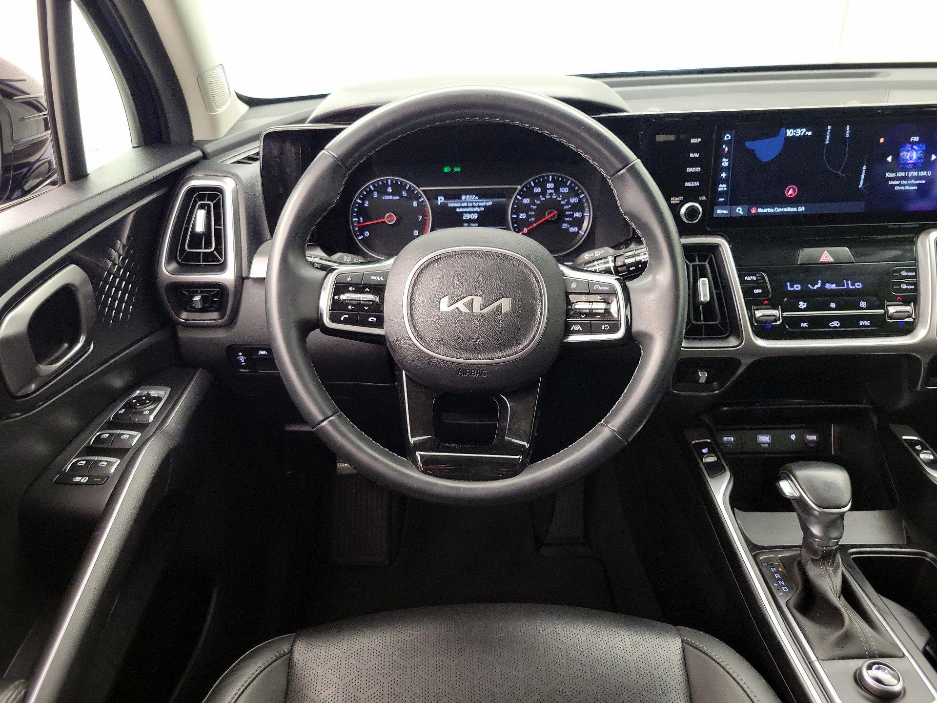 Thumbnail: 2023 Kia Sorento - 10
