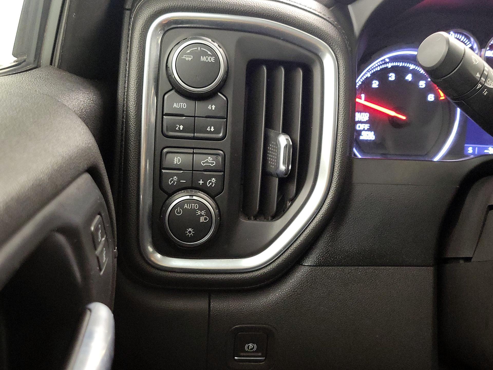 Thumbnail: 2021 Chevrolet Silverado 1500 - 13