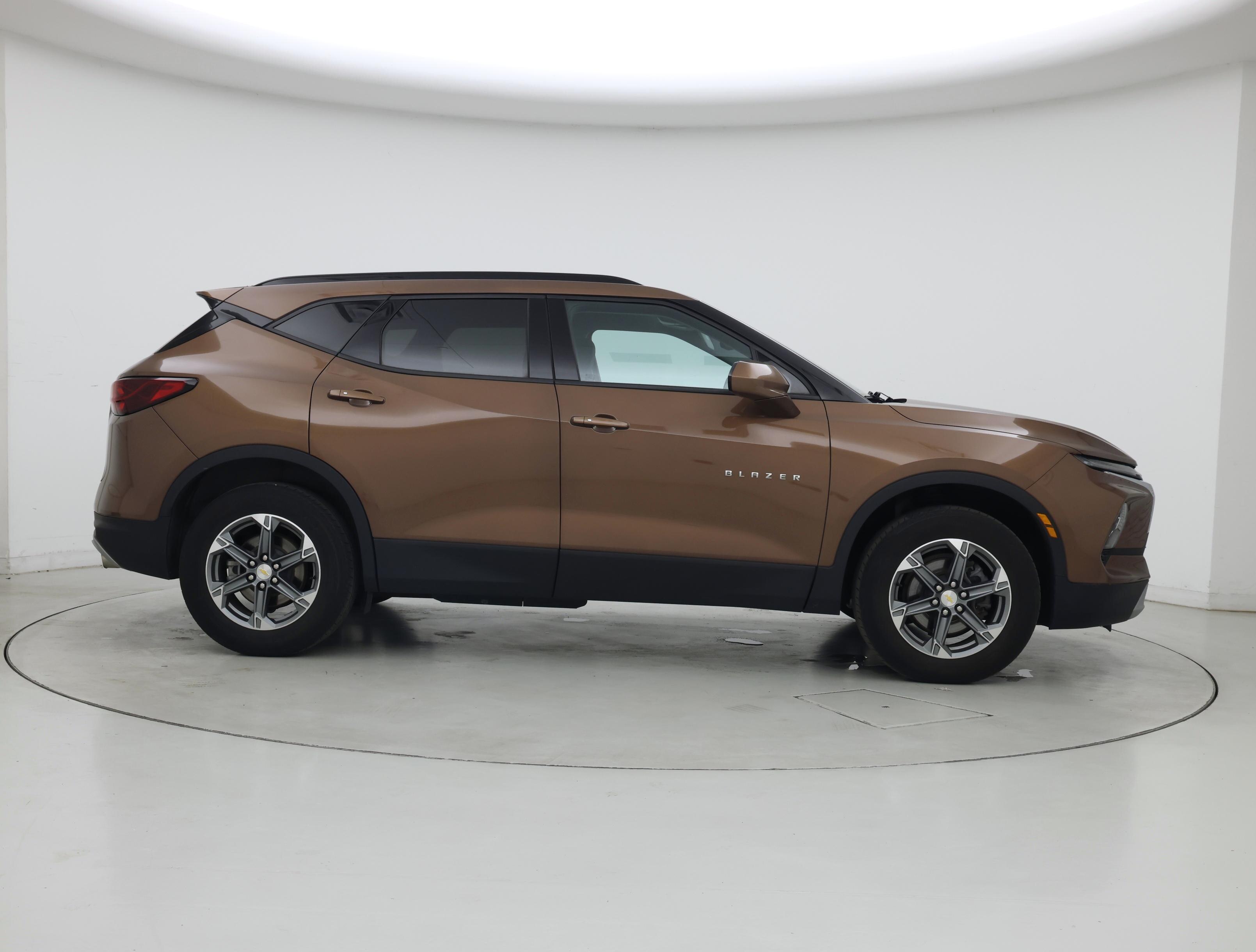 Thumbnail: 2023 Chevrolet Blazer - 7