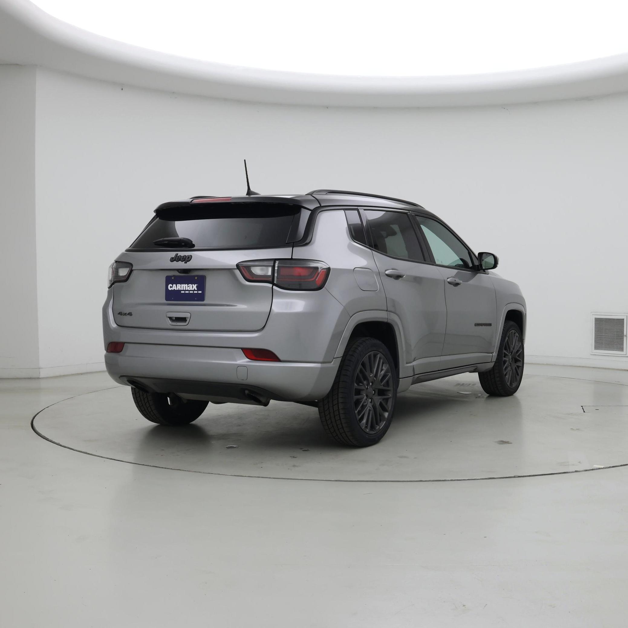 Thumbnail: 2023 Jeep Compass - 8