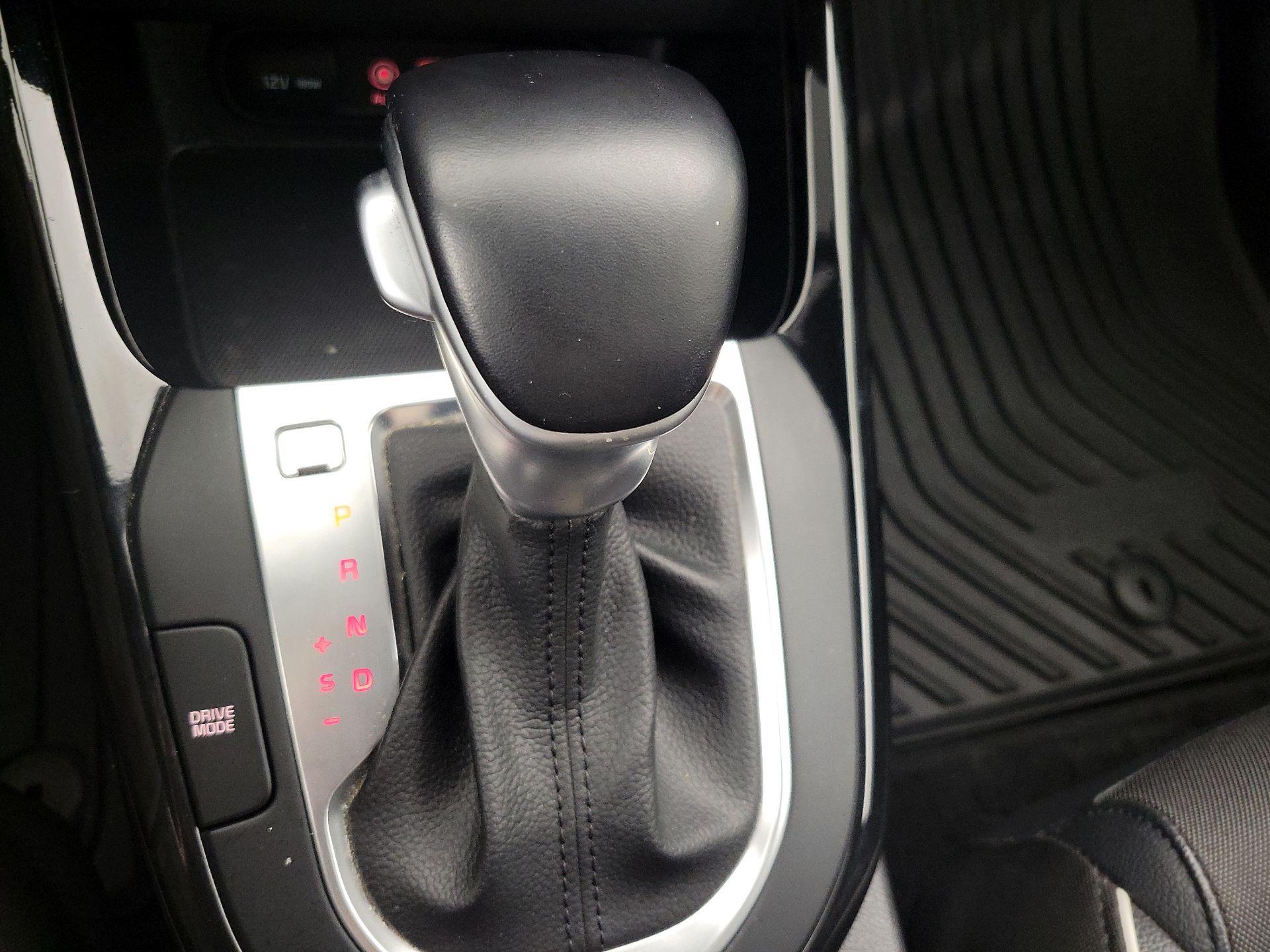 Thumbnail: 2021 Kia Forte - 17