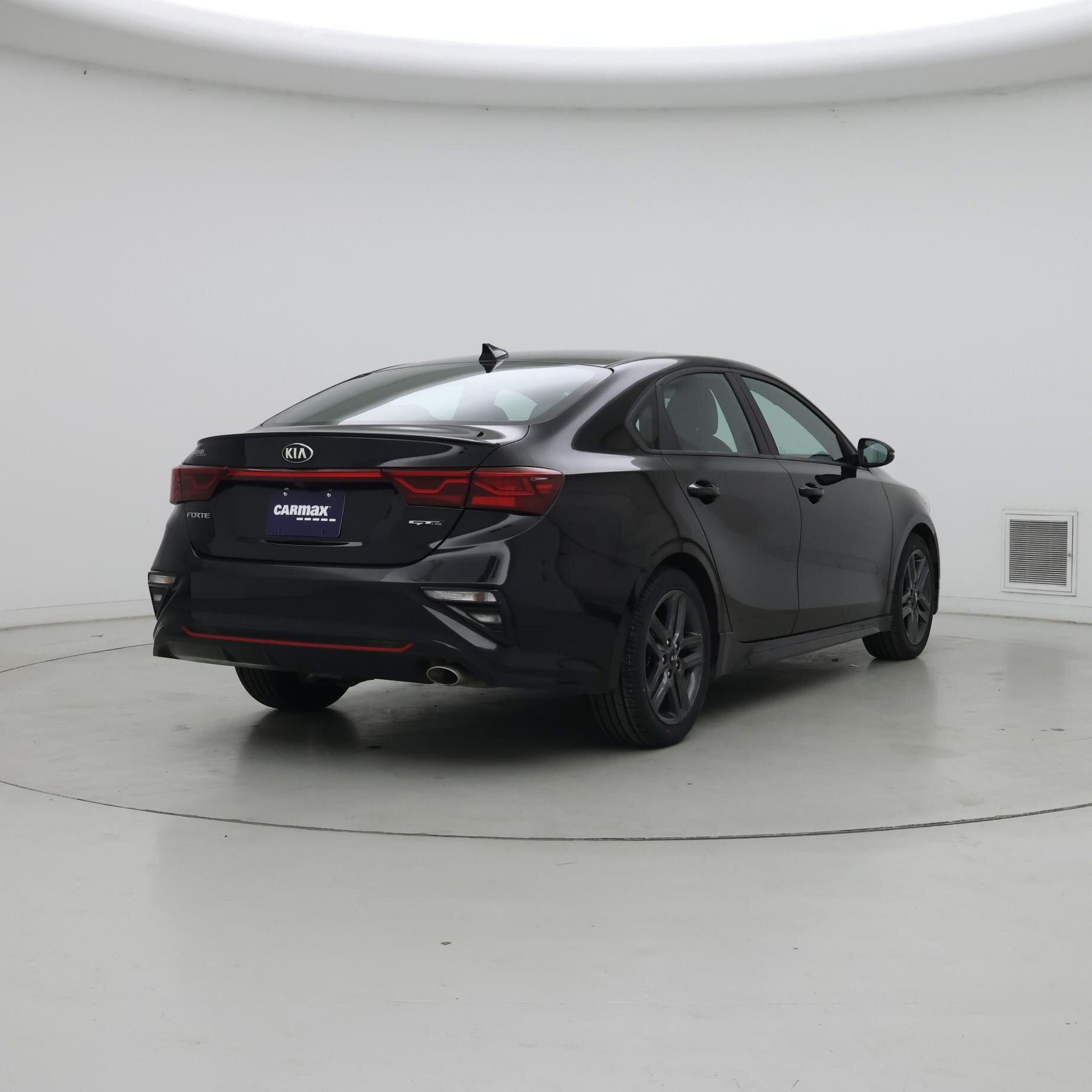 Thumbnail: 2021 Kia Forte - 8