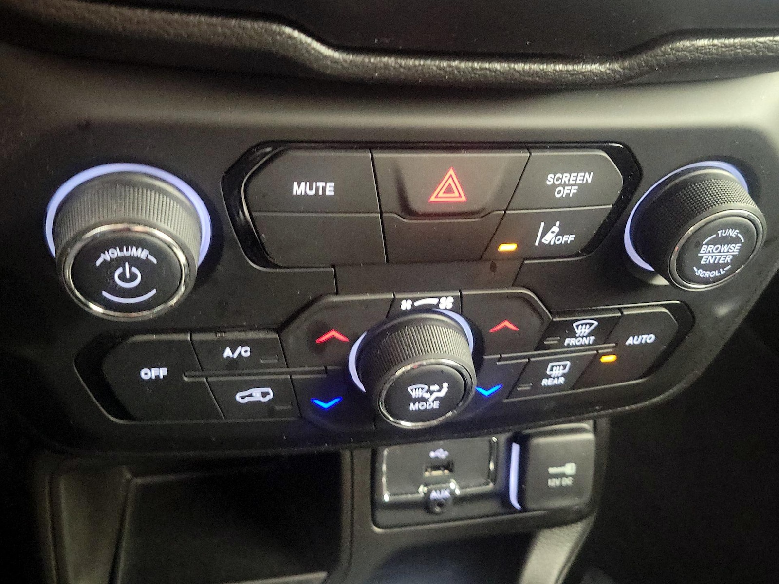 2021 Jeep Renegade Latitude - Photo 17