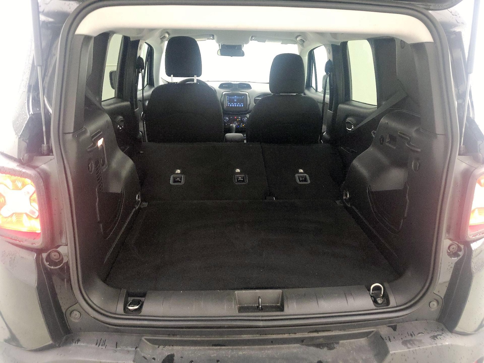 2021 Jeep Renegade Latitude - Photo 22