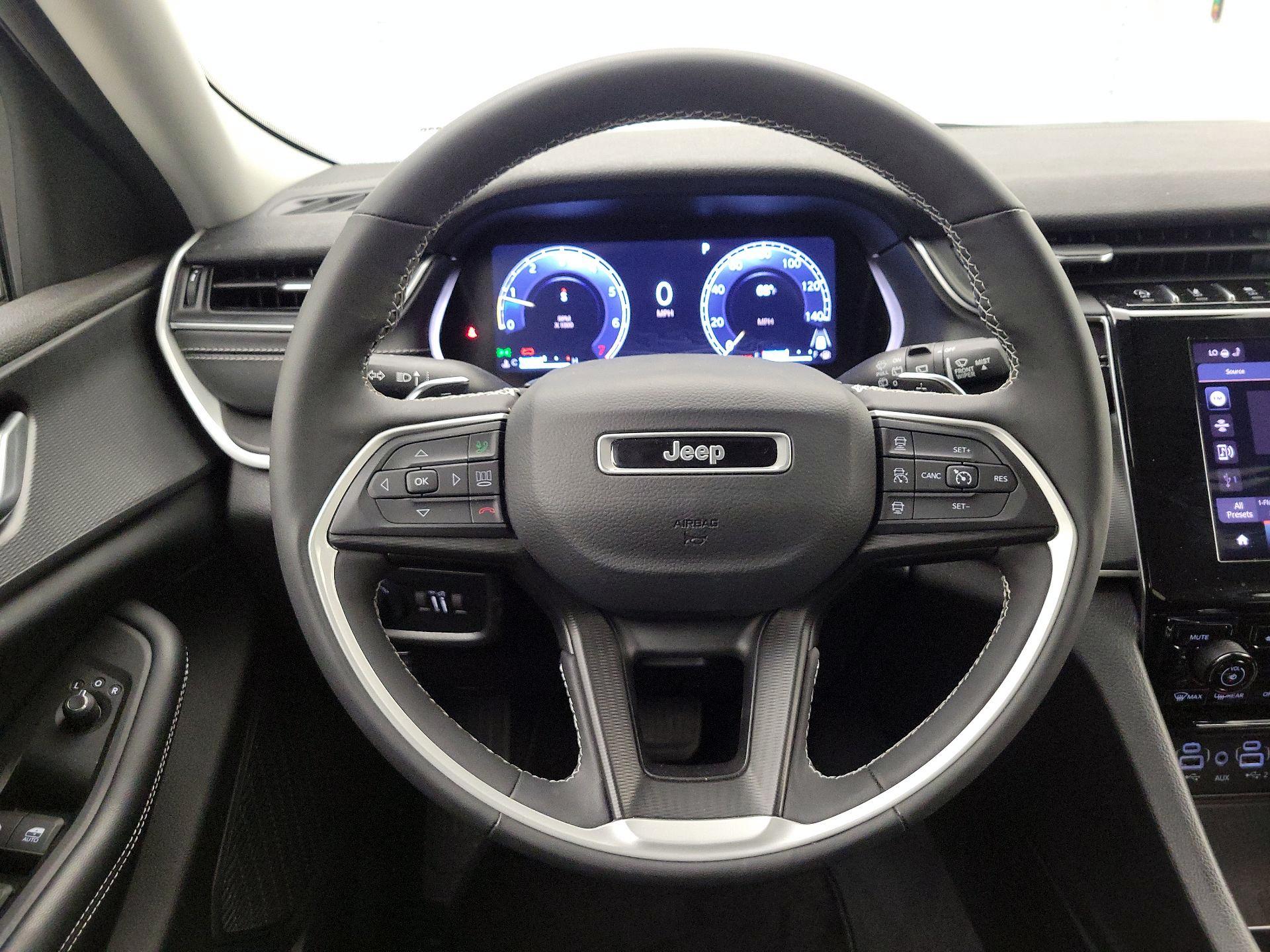 Thumbnail: 2023 Jeep Grand Cherokee L - 10