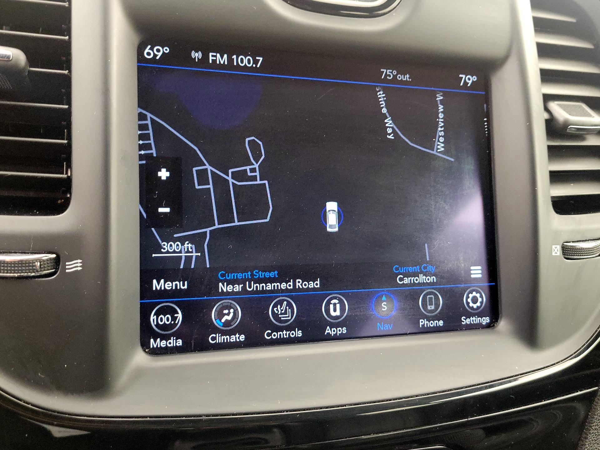Thumbnail: 2023 Chrysler 300 - 14