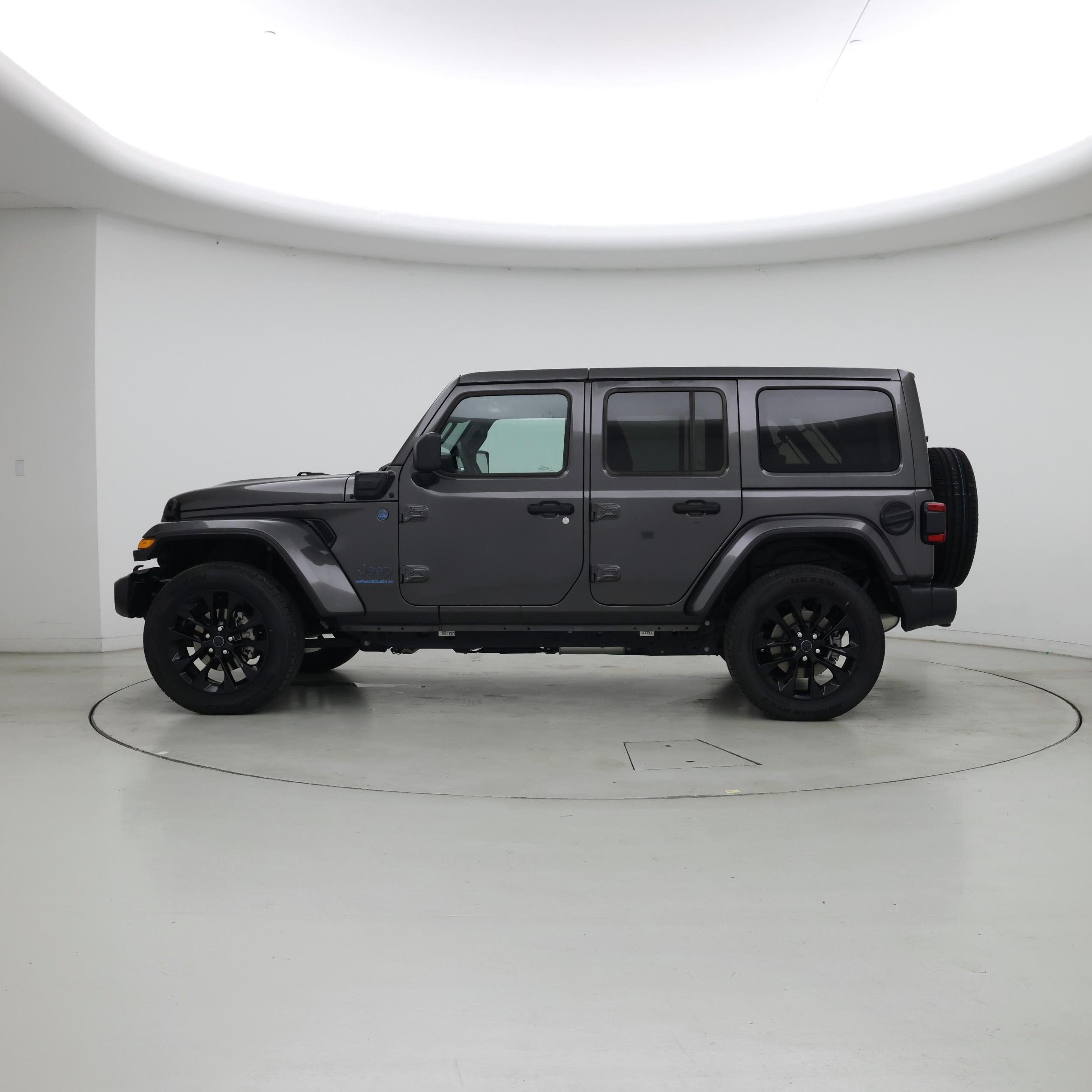 Thumbnail: 2025 Jeep Wrangler - 3