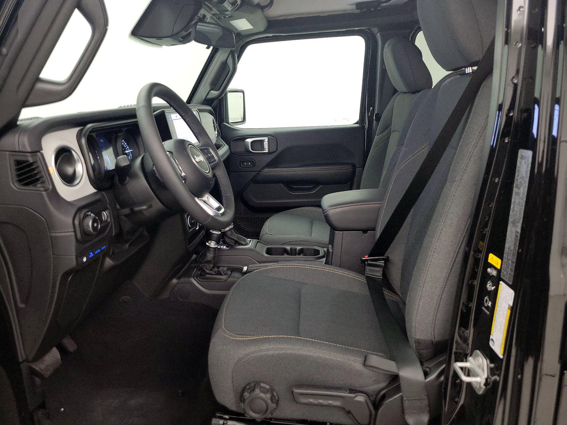 Thumbnail: 2025 Jeep Wrangler - 11
