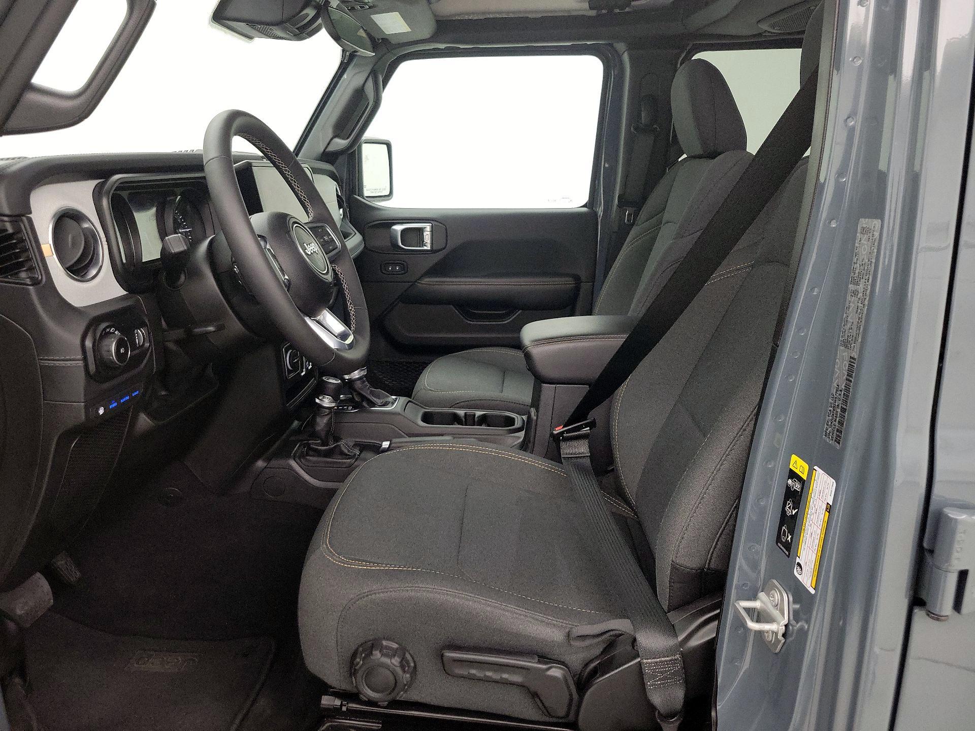 Thumbnail: 2025 Jeep Wrangler - 11