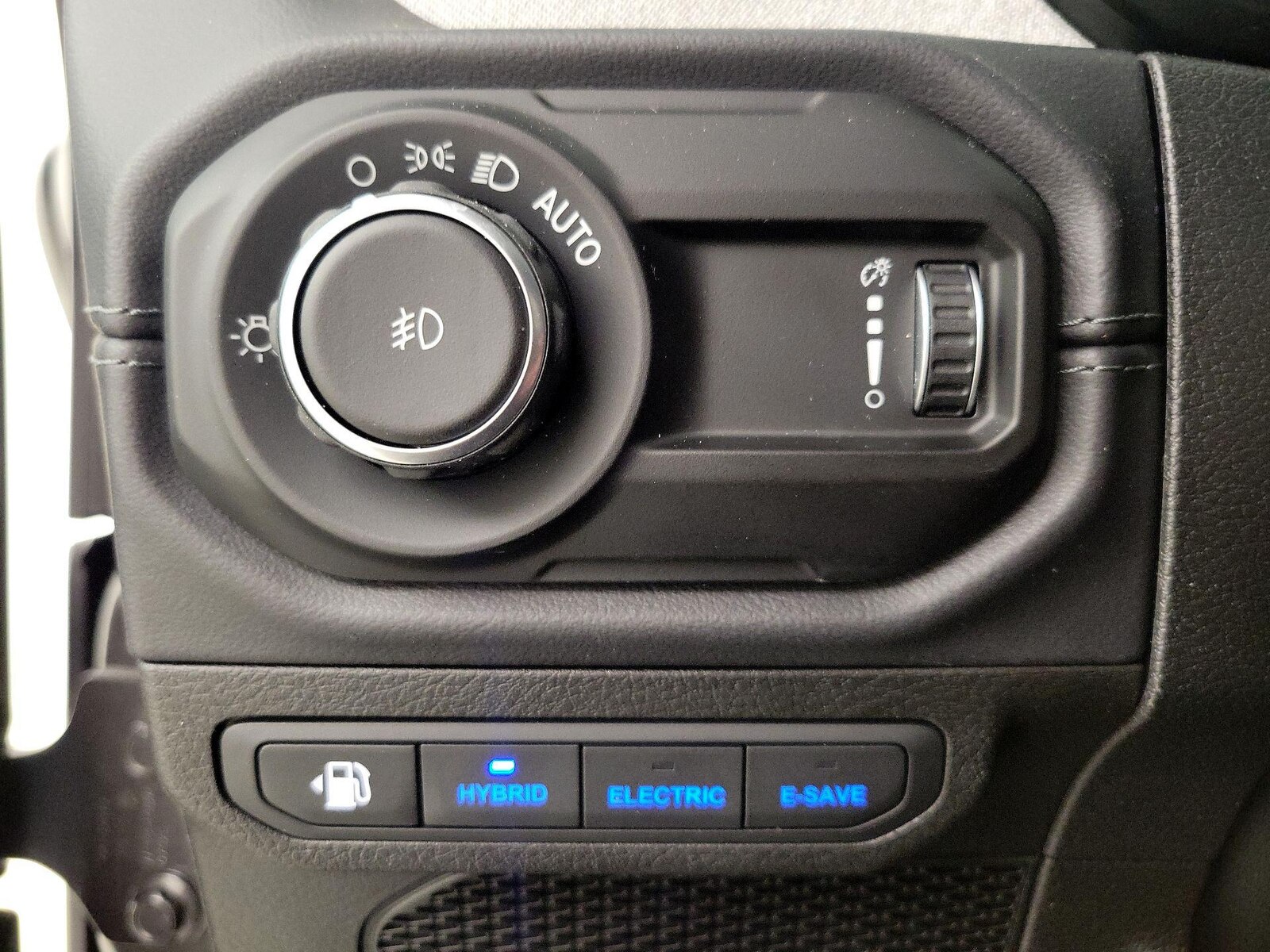 2025 Jeep Wrangler 4xe Sahara 4XE - Photo 14