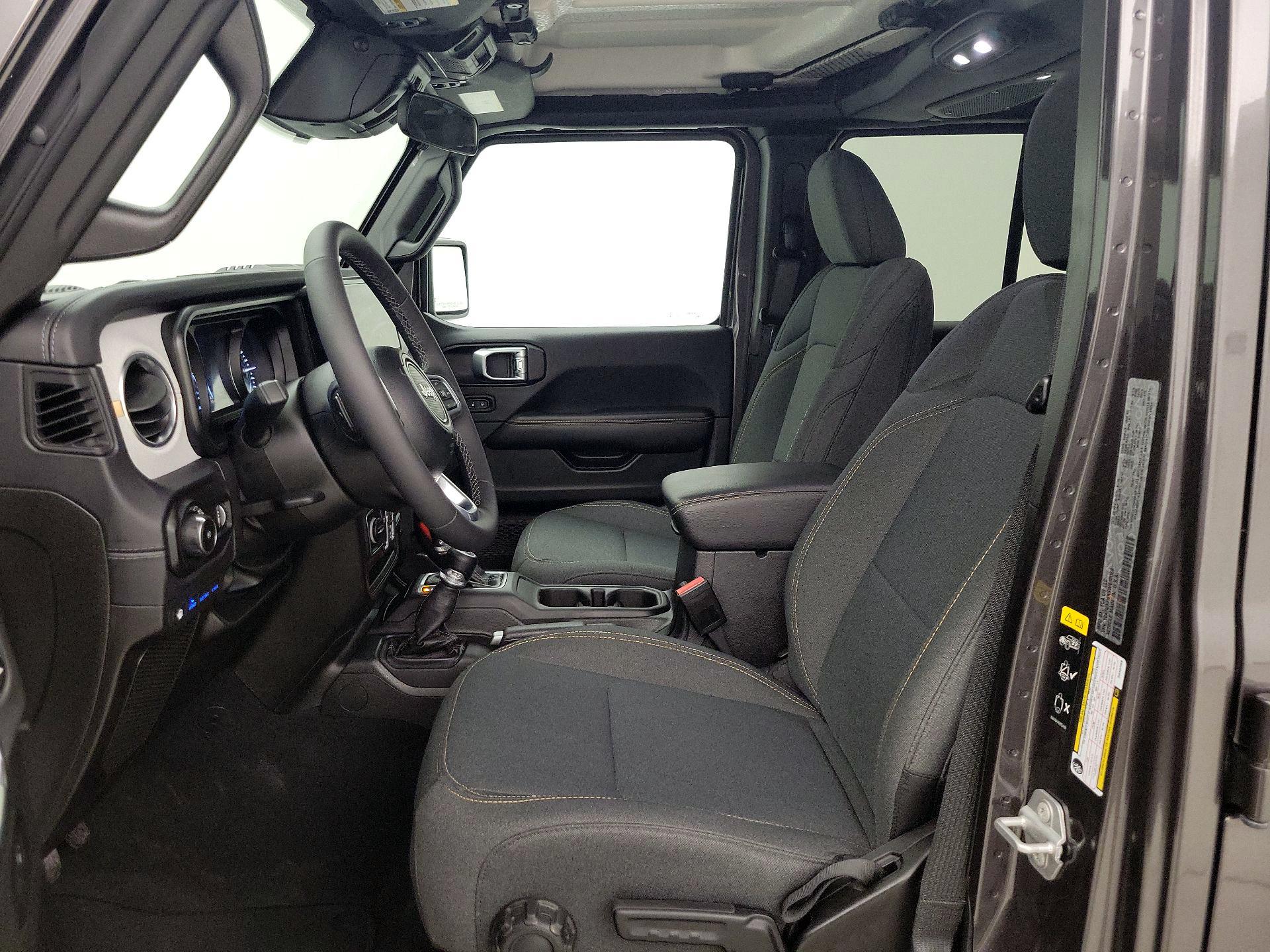Thumbnail: 2025 Jeep Wrangler - 11