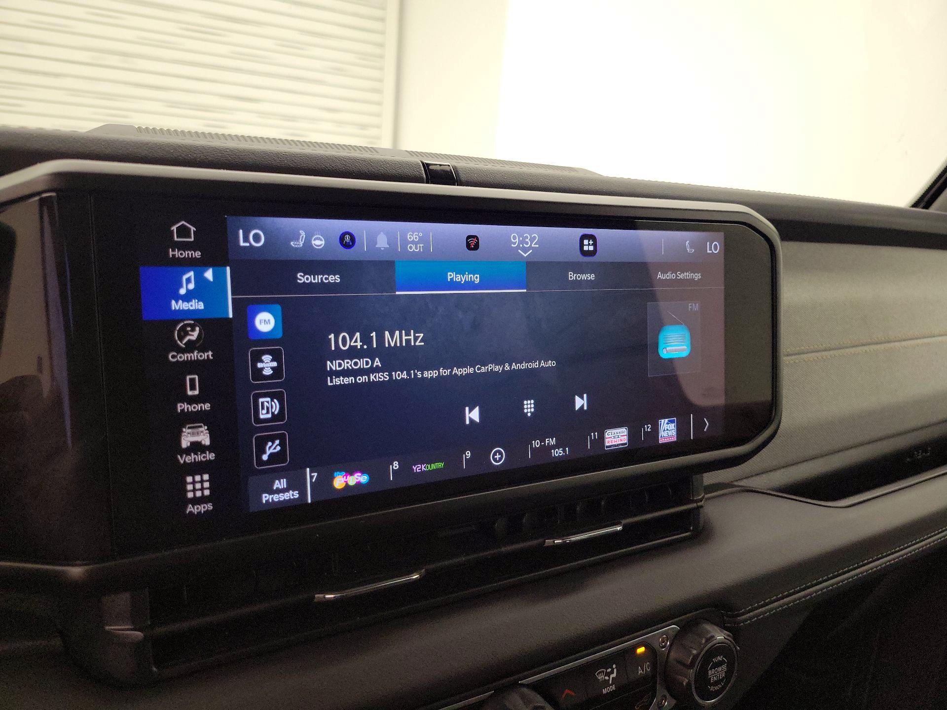 Thumbnail: 2025 Jeep Wrangler - 15
