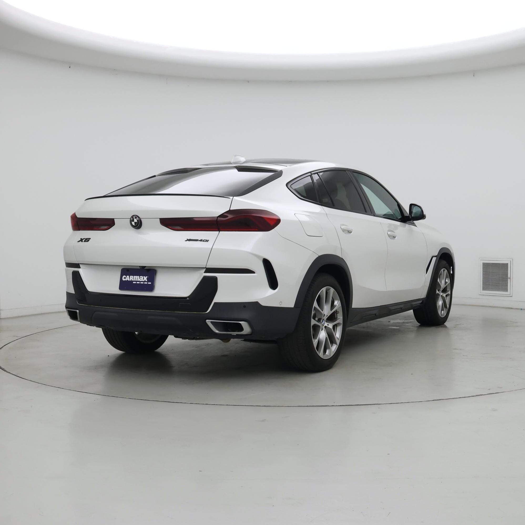 Thumbnail: 2020 BMW X6 - 8