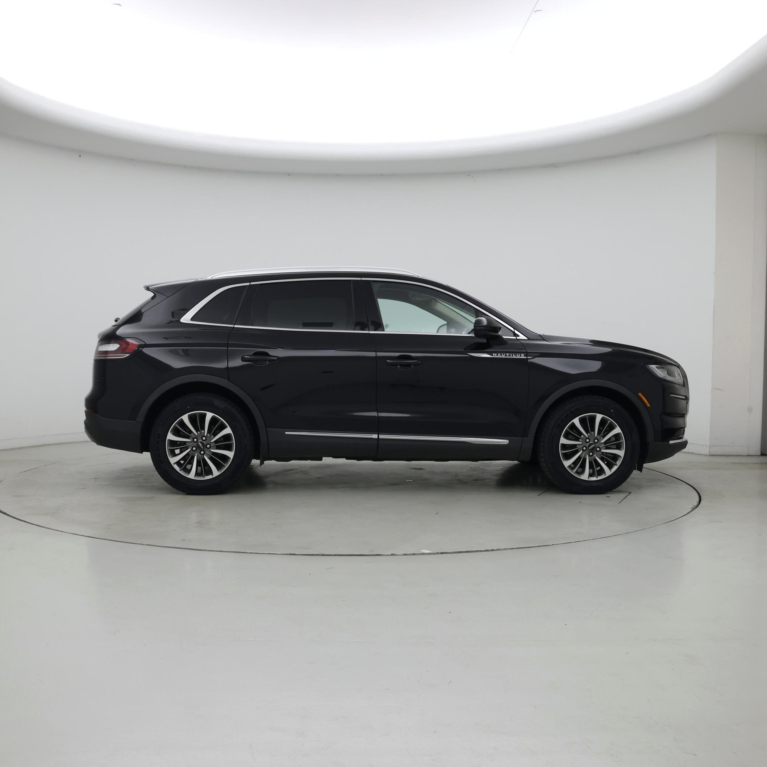 Thumbnail: 2021 Lincoln Nautilus - 7