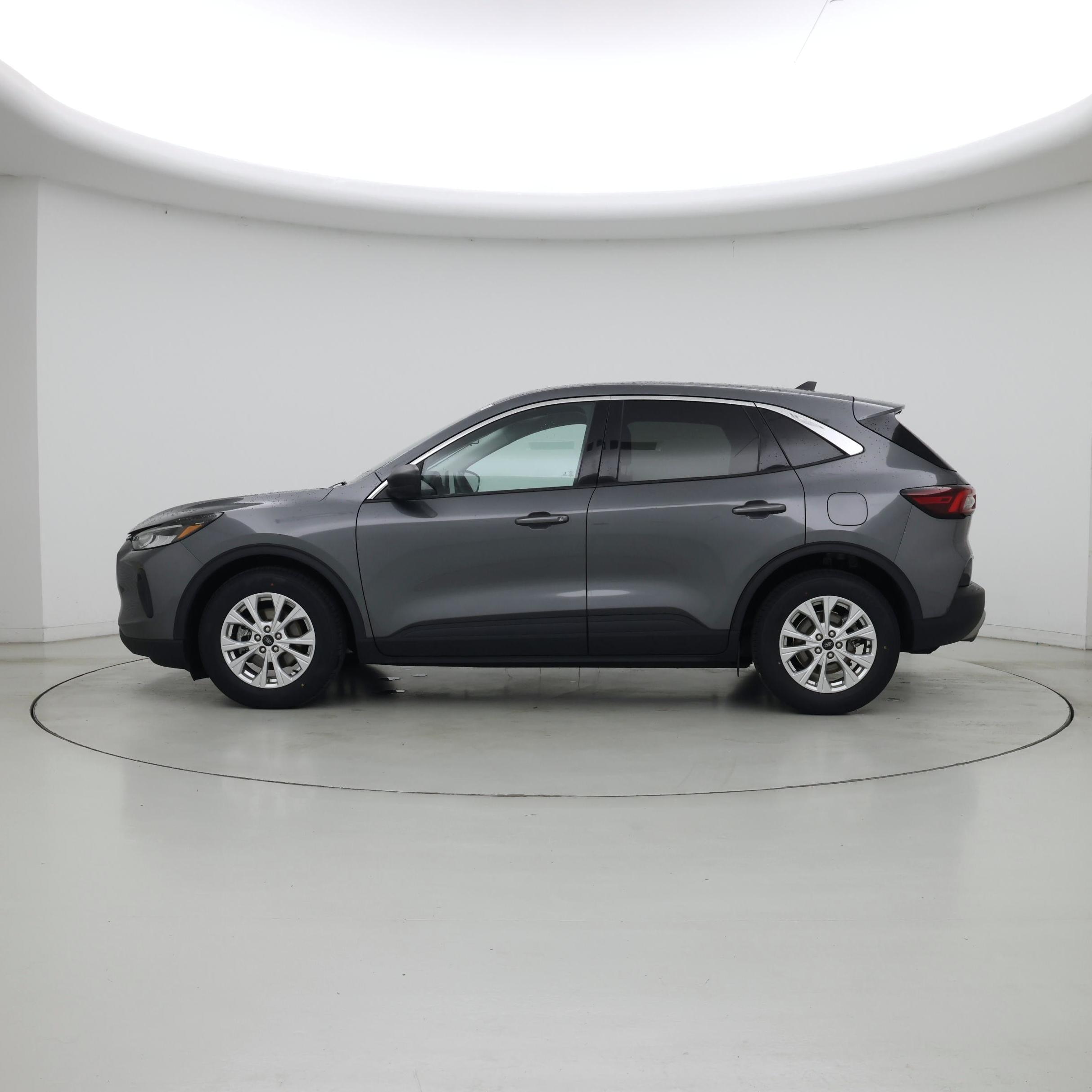Thumbnail: 2023 Ford Escape - 3