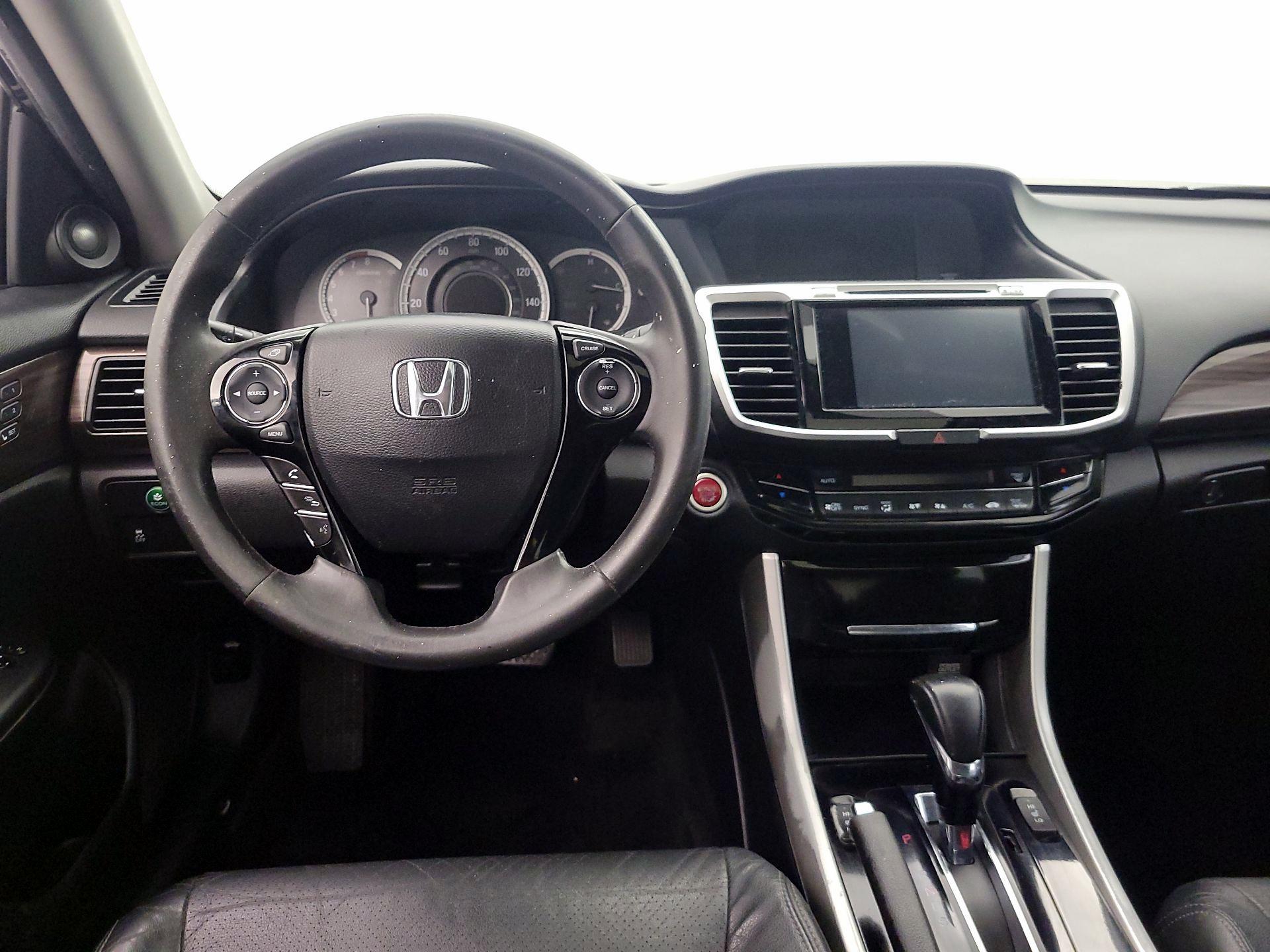 Thumbnail: 2017 Honda Accord - 10