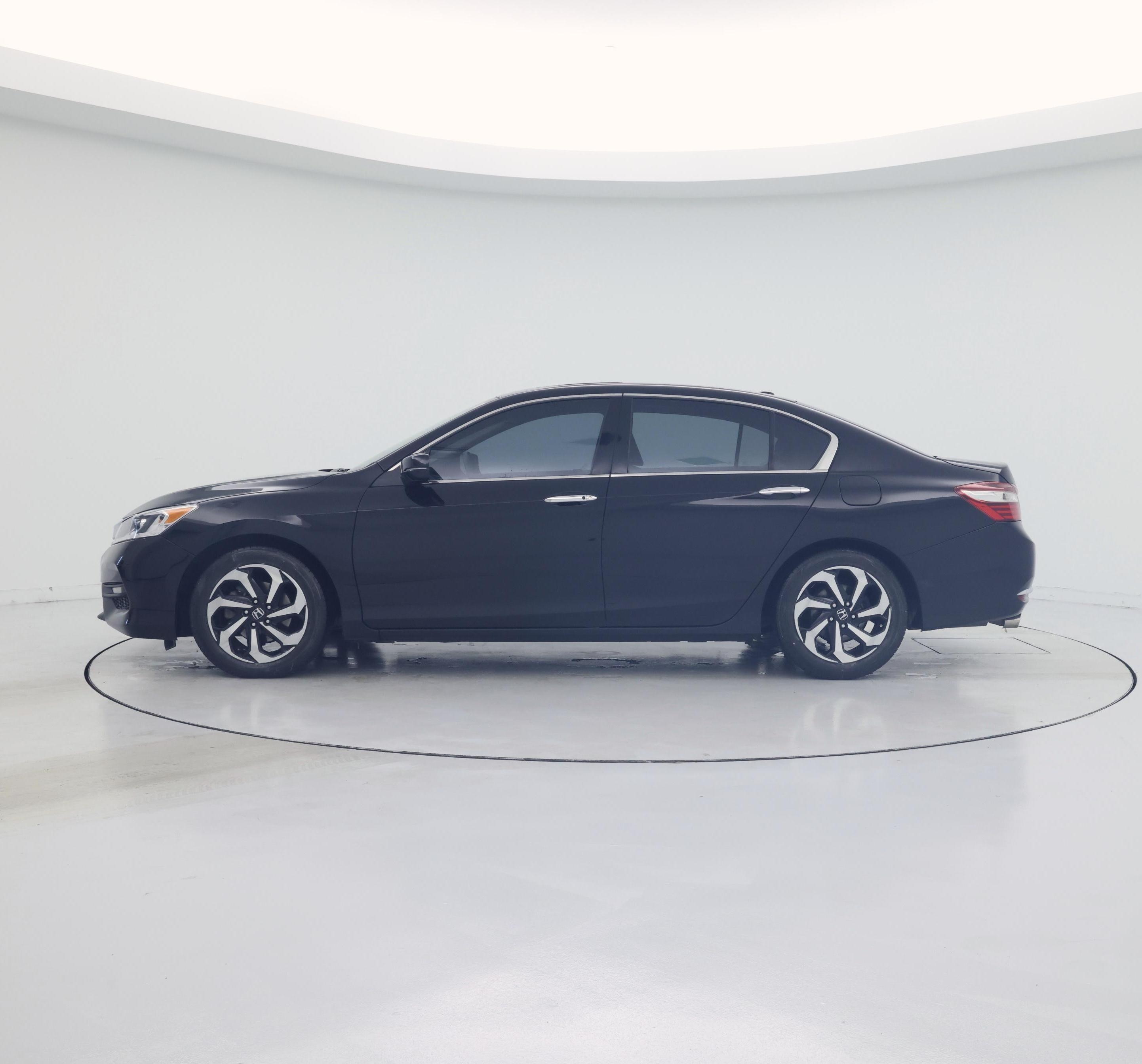 Thumbnail: 2017 Honda Accord - 3