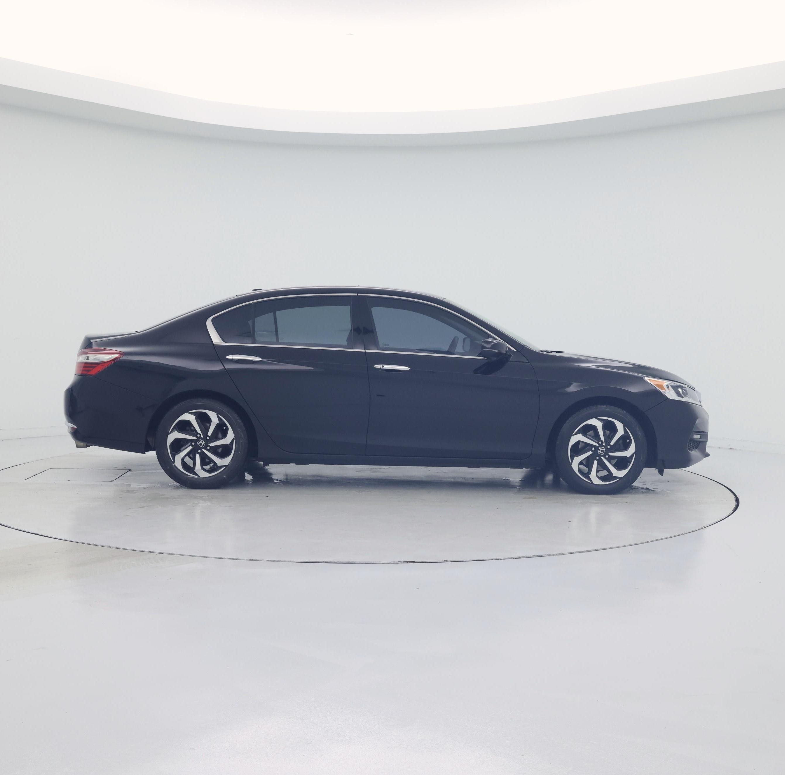 Thumbnail: 2017 Honda Accord - 7
