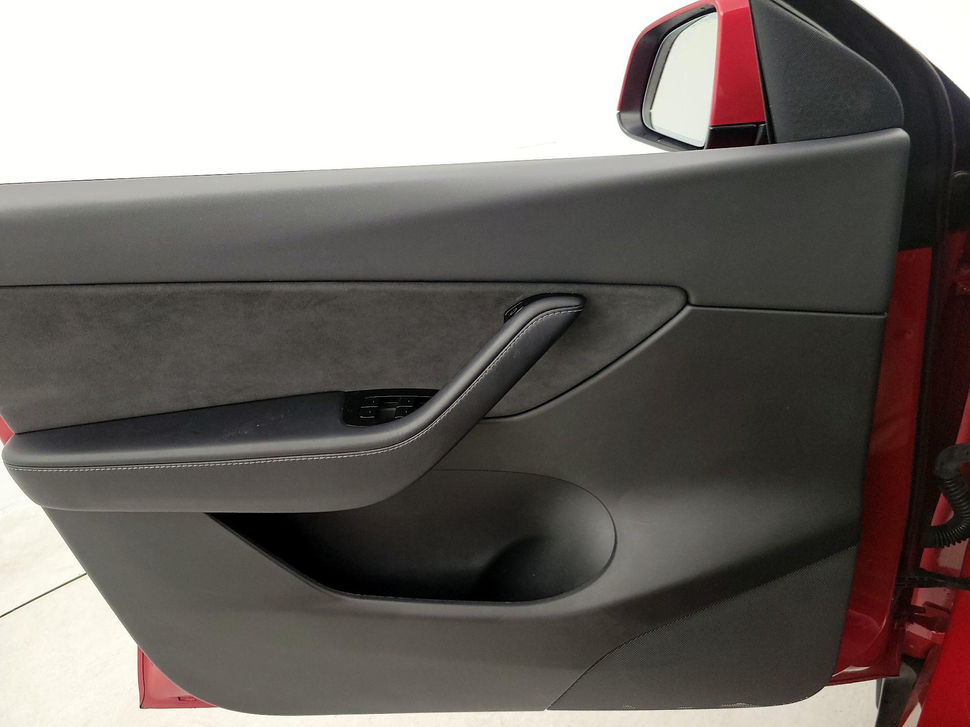 Thumbnail: 2021 Tesla Model Y - 12