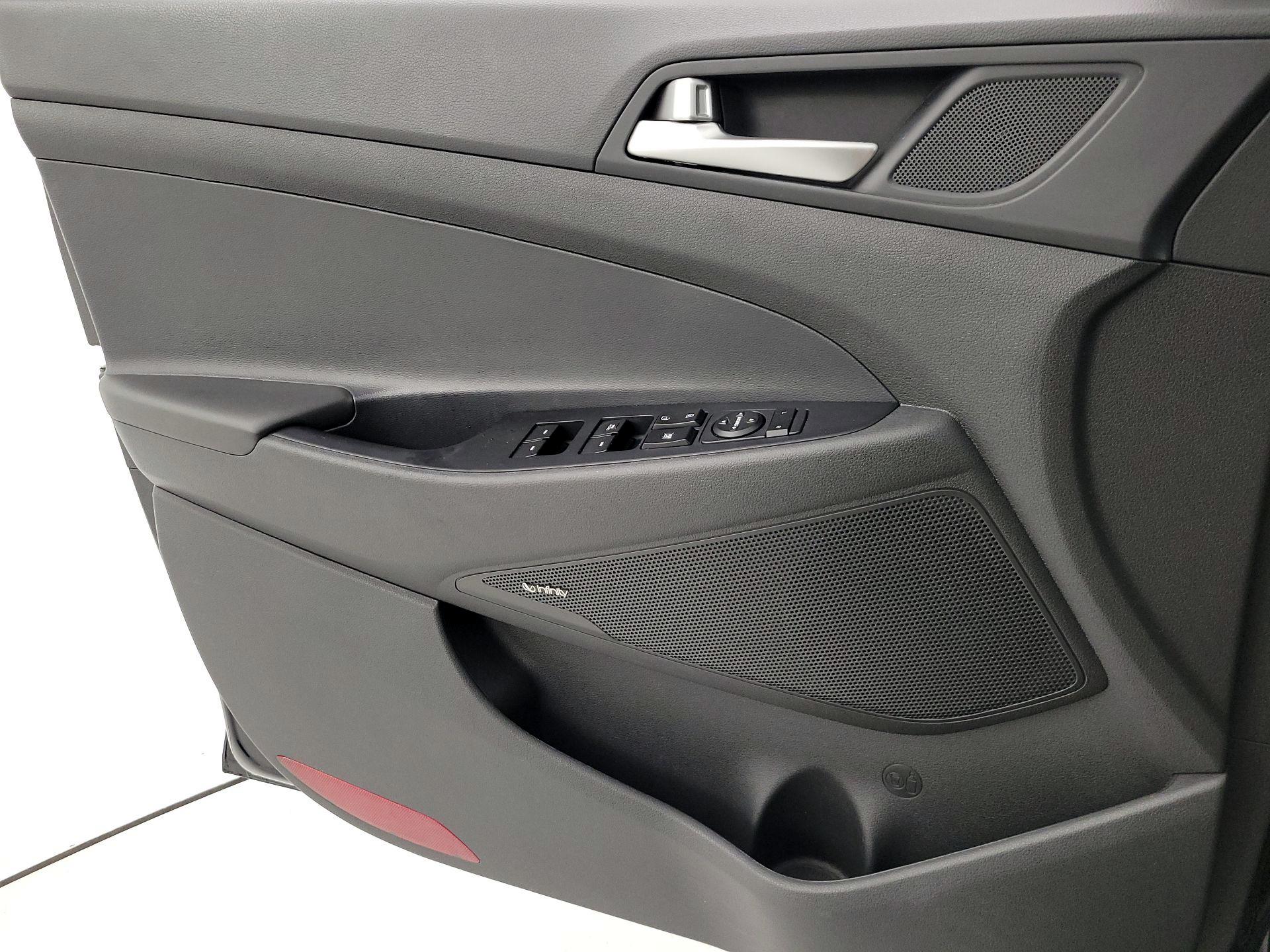 Thumbnail: 2021 Hyundai Tucson - 12