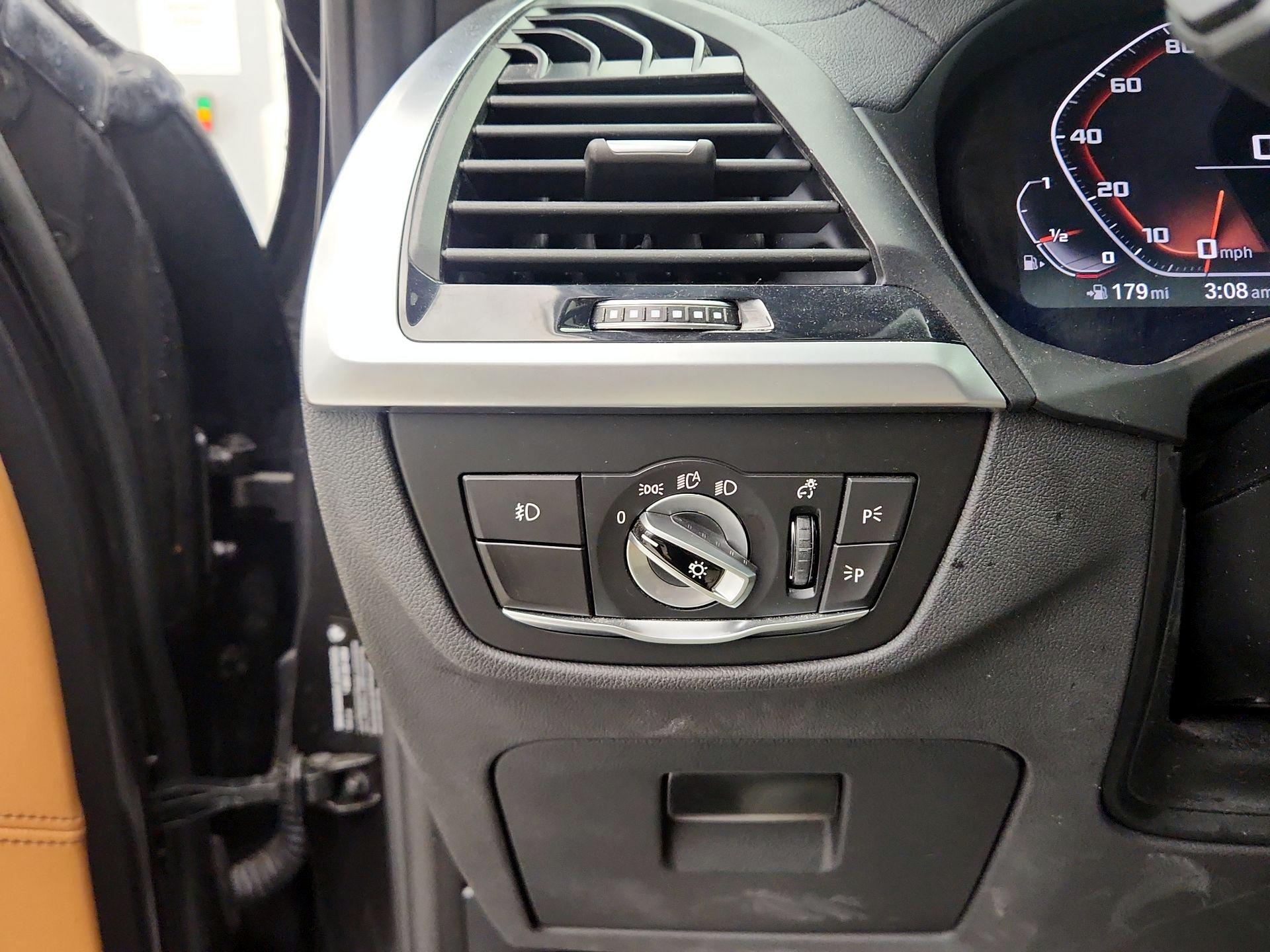 Thumbnail: 2021 BMW X3 - 13