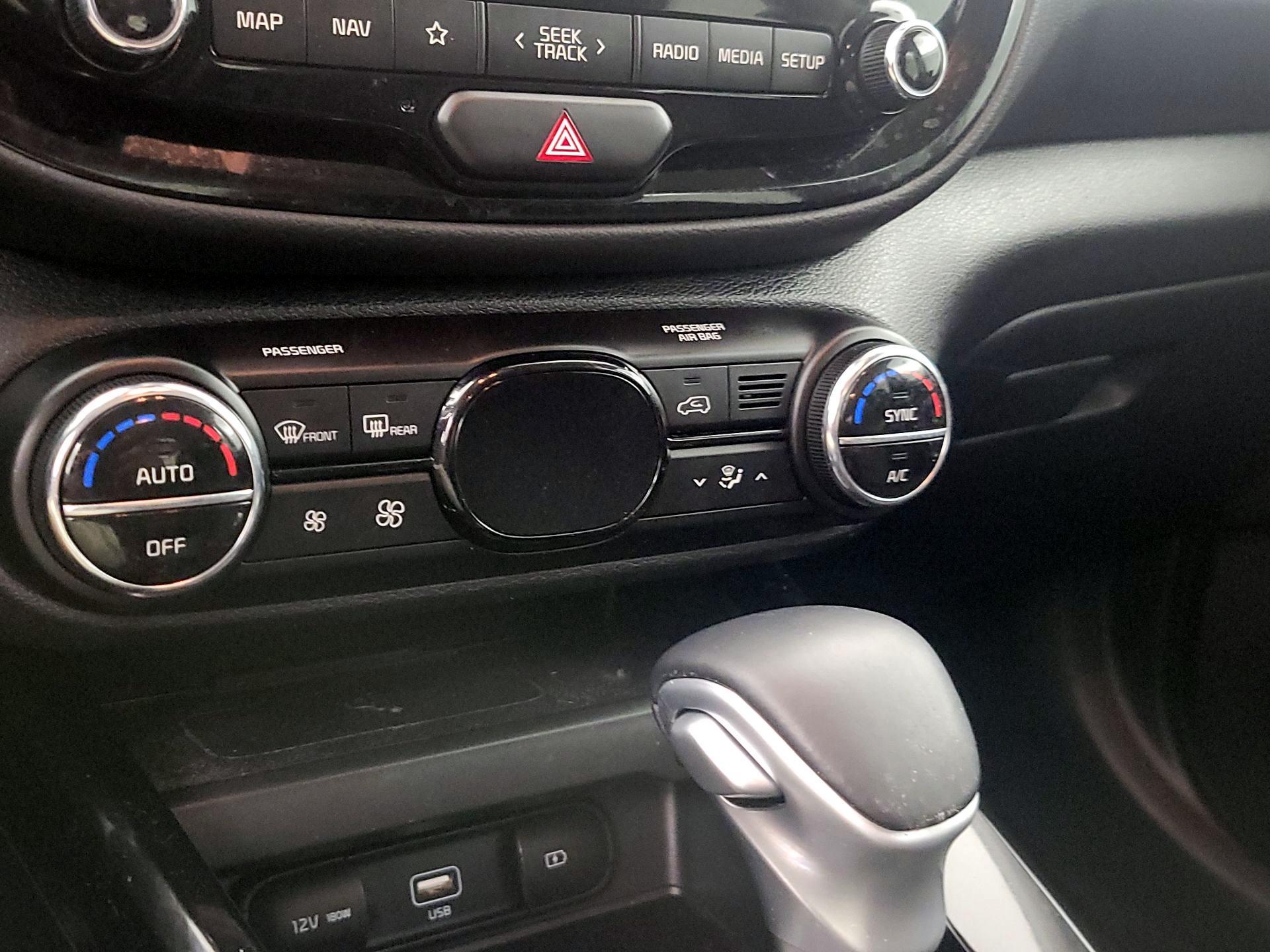 Thumbnail: 2020 Kia Soul - 17
