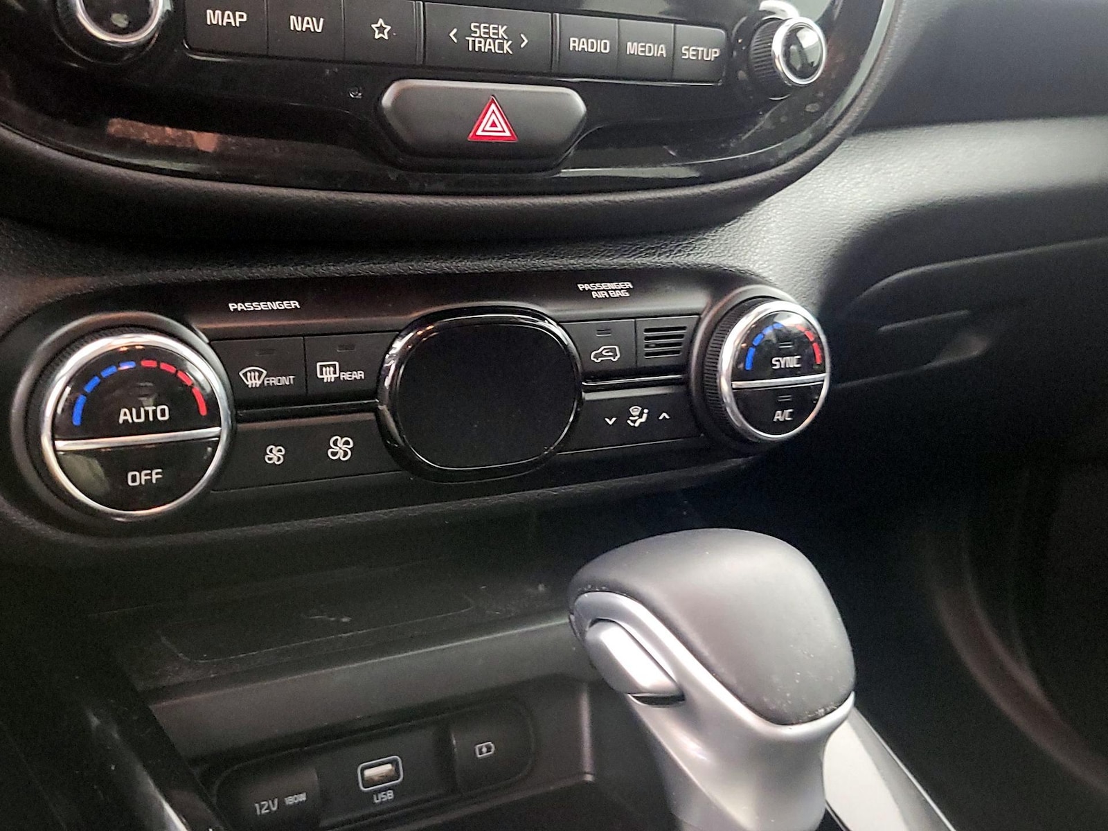 2020 Kia Soul EX - Photo 18